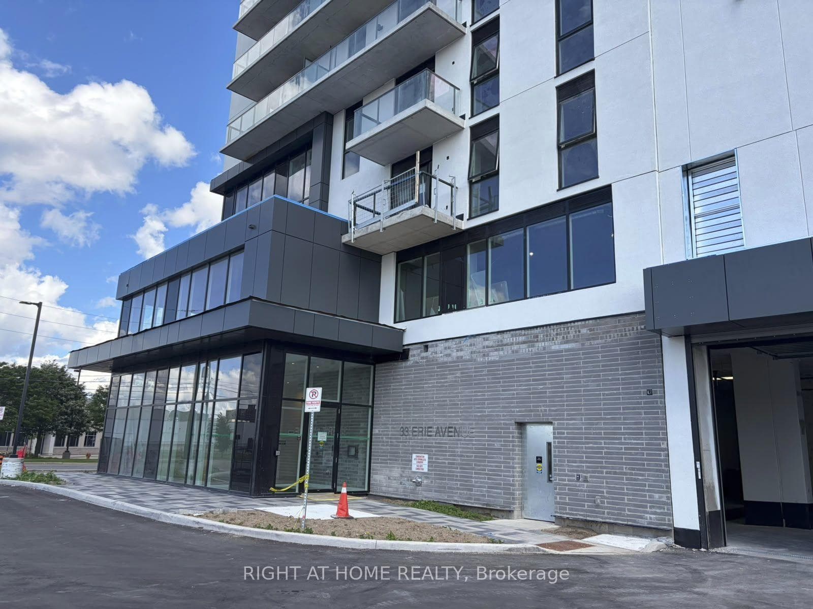 33 Erie Avenue Unit 1402