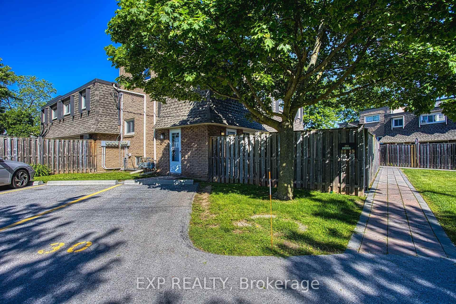 7 Viking Court Unit 404
