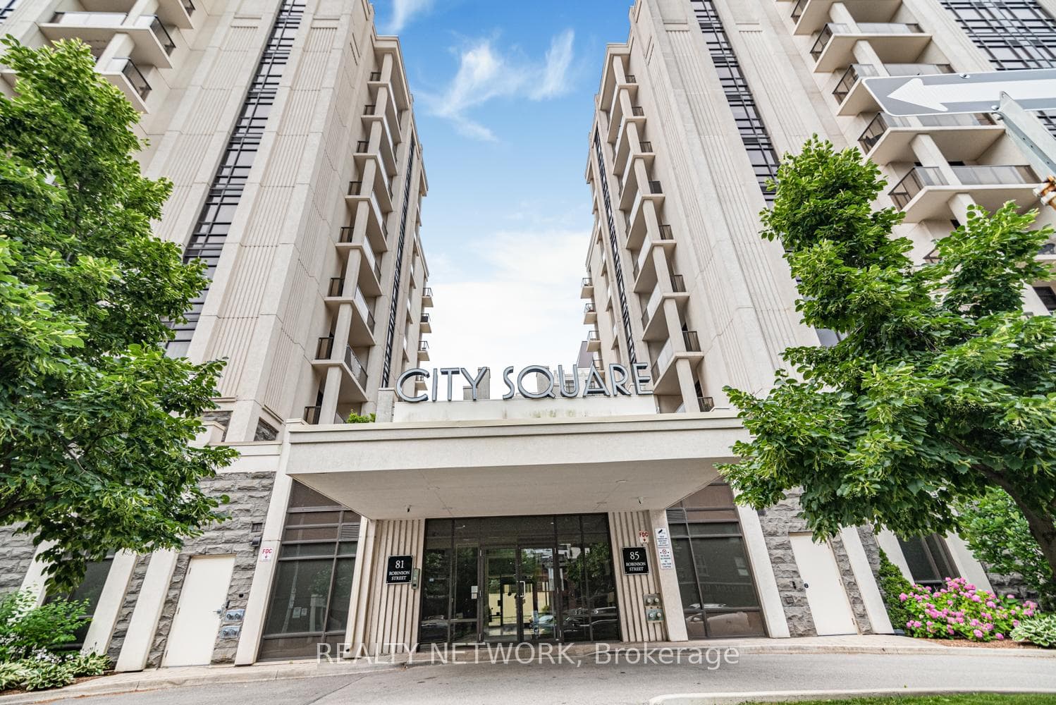 81 Robinson Street Unit 1009