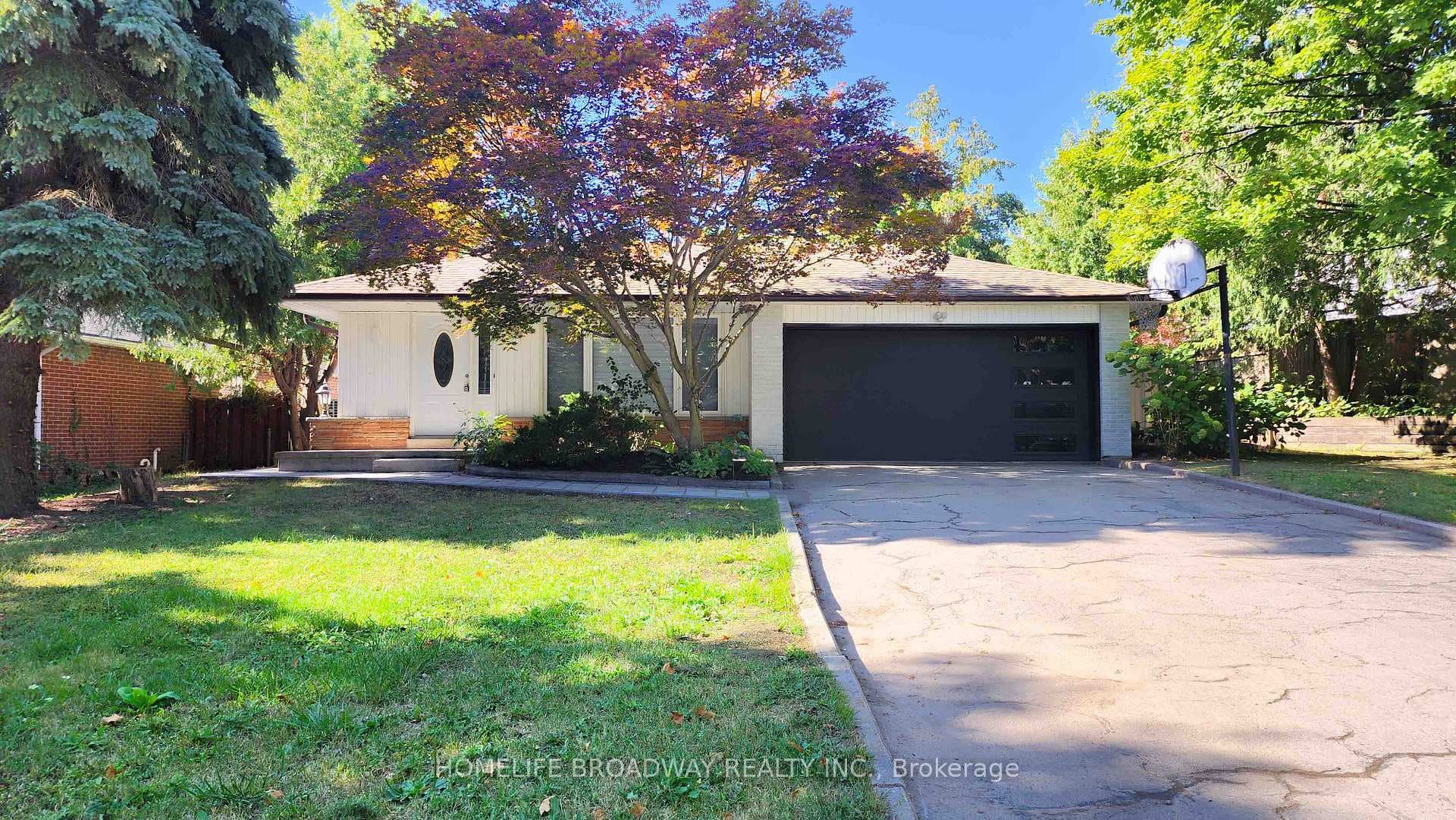 23 Southdale Drive