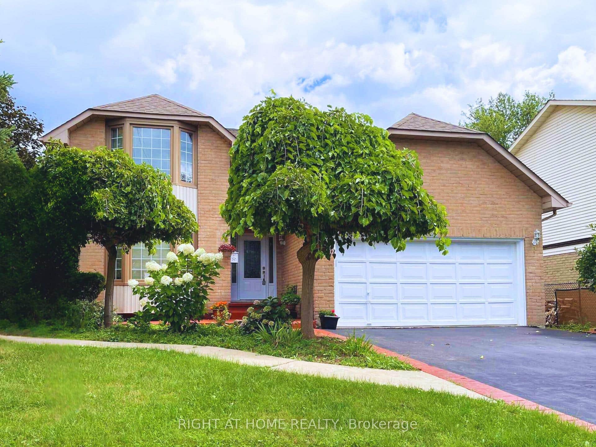 309 Amberly Boulevard