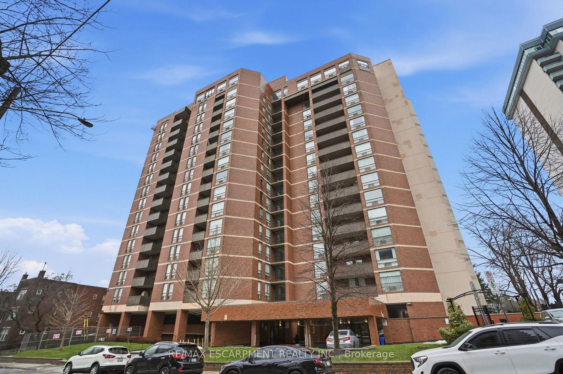 222 Jackson Street Unit 606