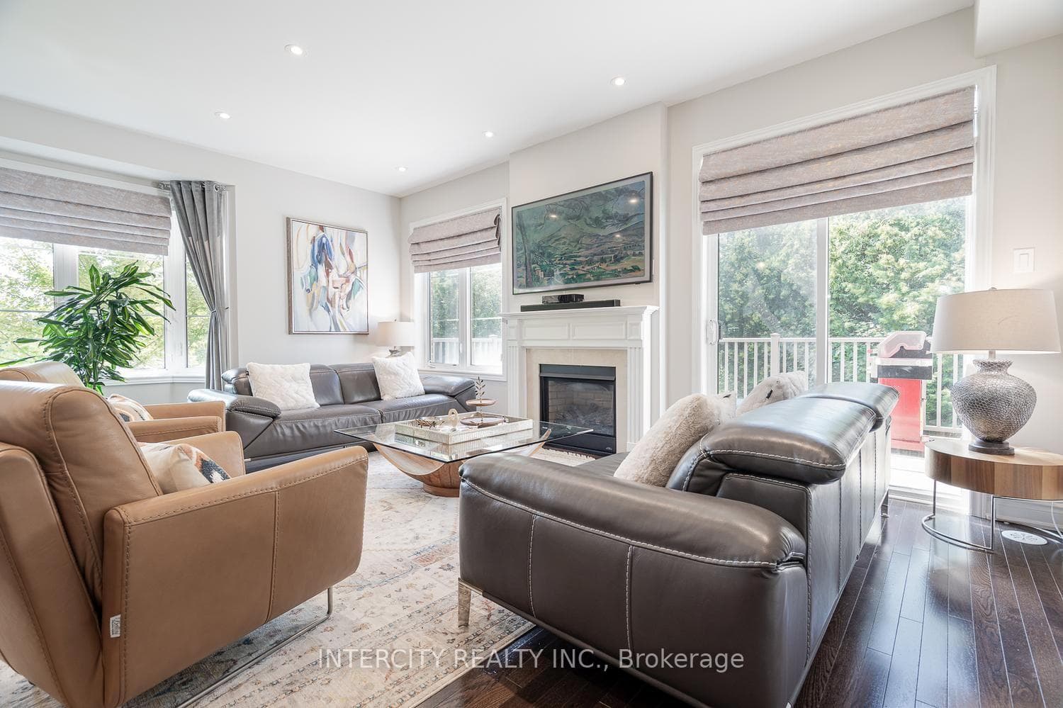 1331 Major Mackenzie Drive Unit 116