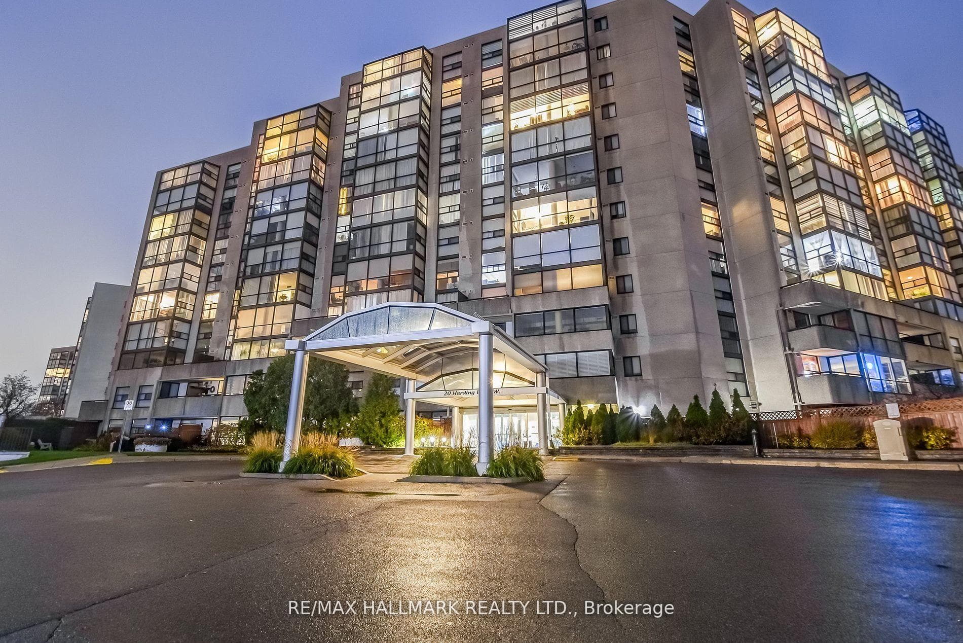20 Harding Boulevard Unit 1211