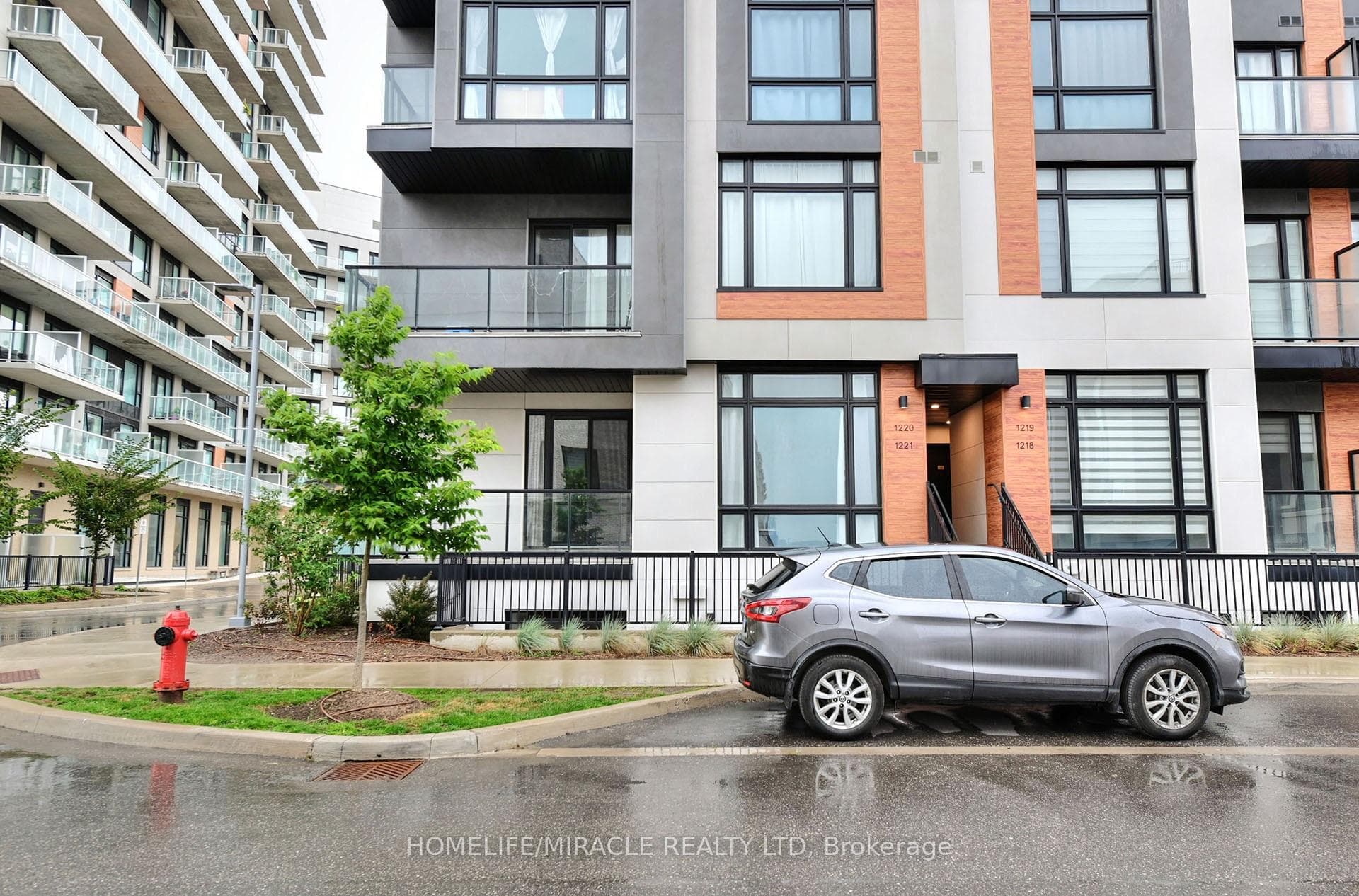 8 David Eyer Road Unit 1221