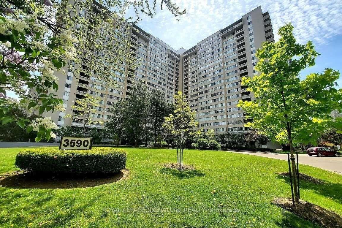 3590 Kaneff Crescent Unit 503