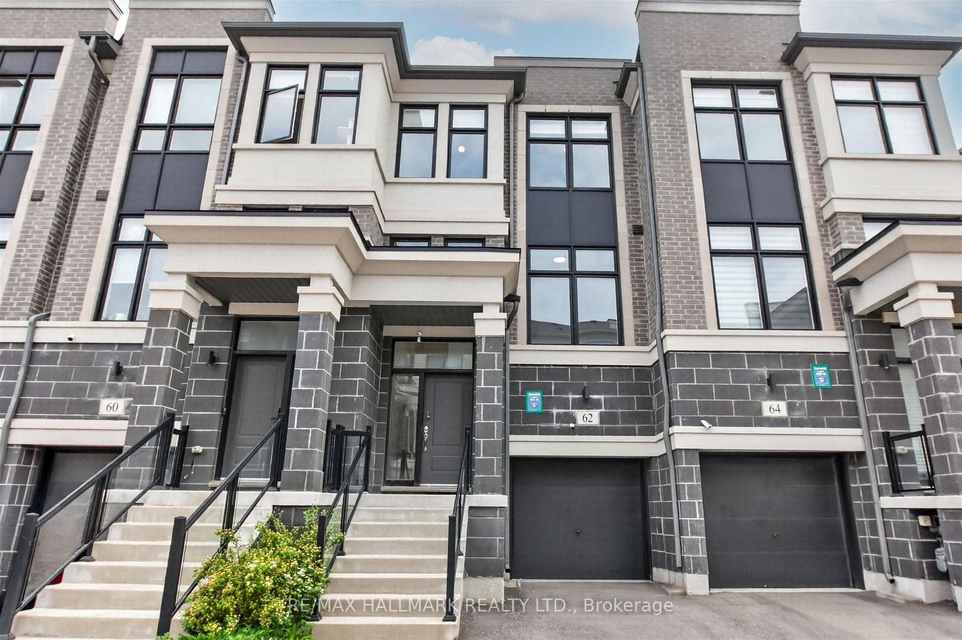 62 Pantheon Lane