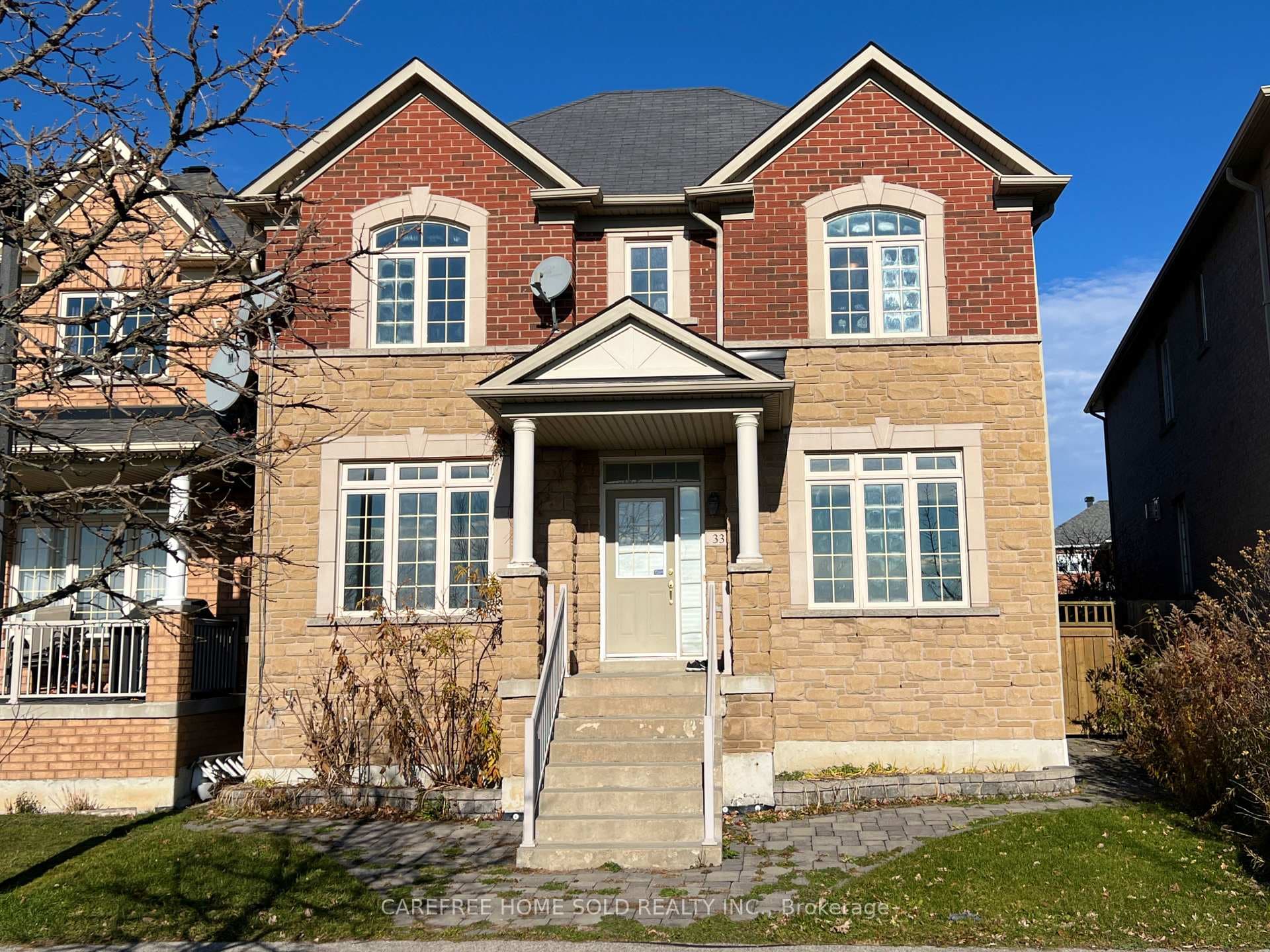 33 Oakmoor Lane