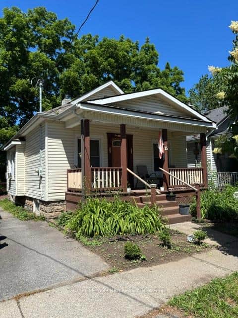 15 Rodman Street