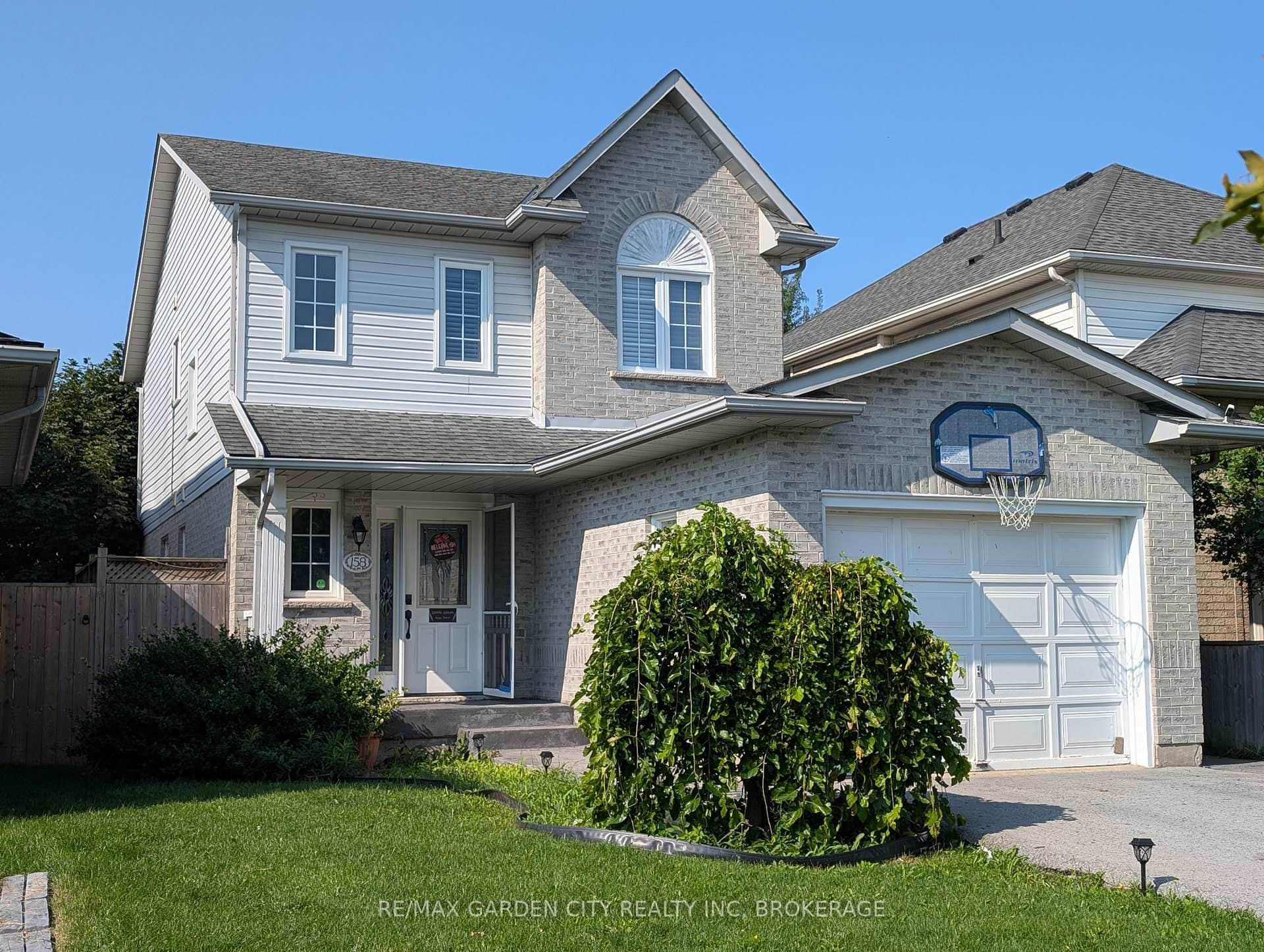 158 SUMMERS Drive
