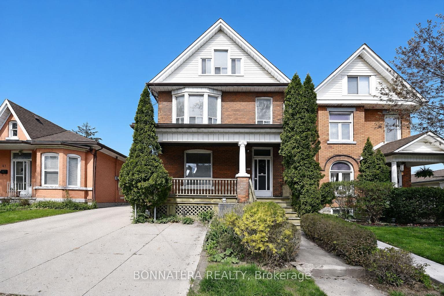 47 Emerald Street Unit Basemen