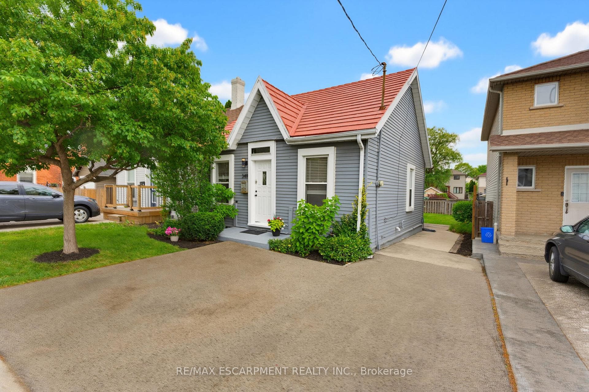 349 John Street