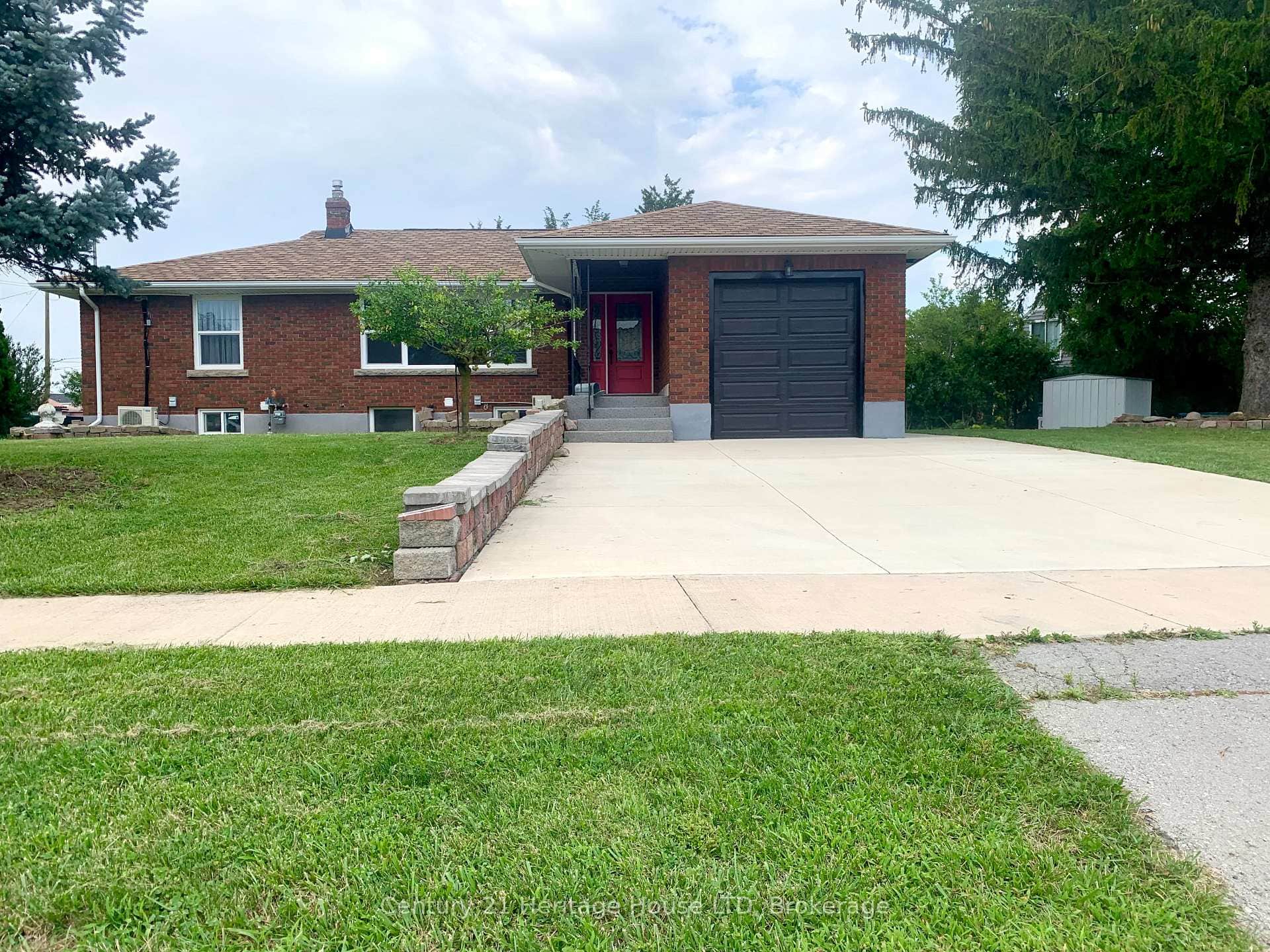 2 Foley Crescent