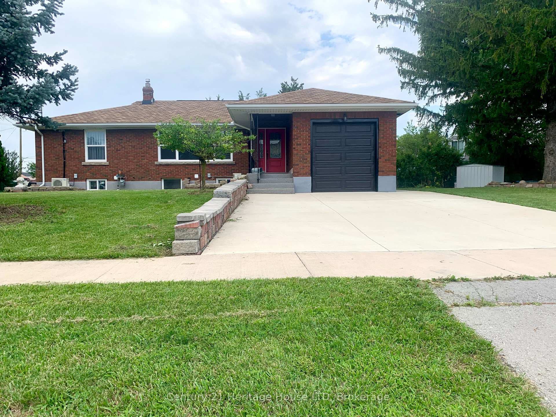 2 Foley Crescent