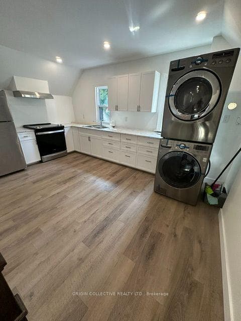 22 wells Avenue Unit 1