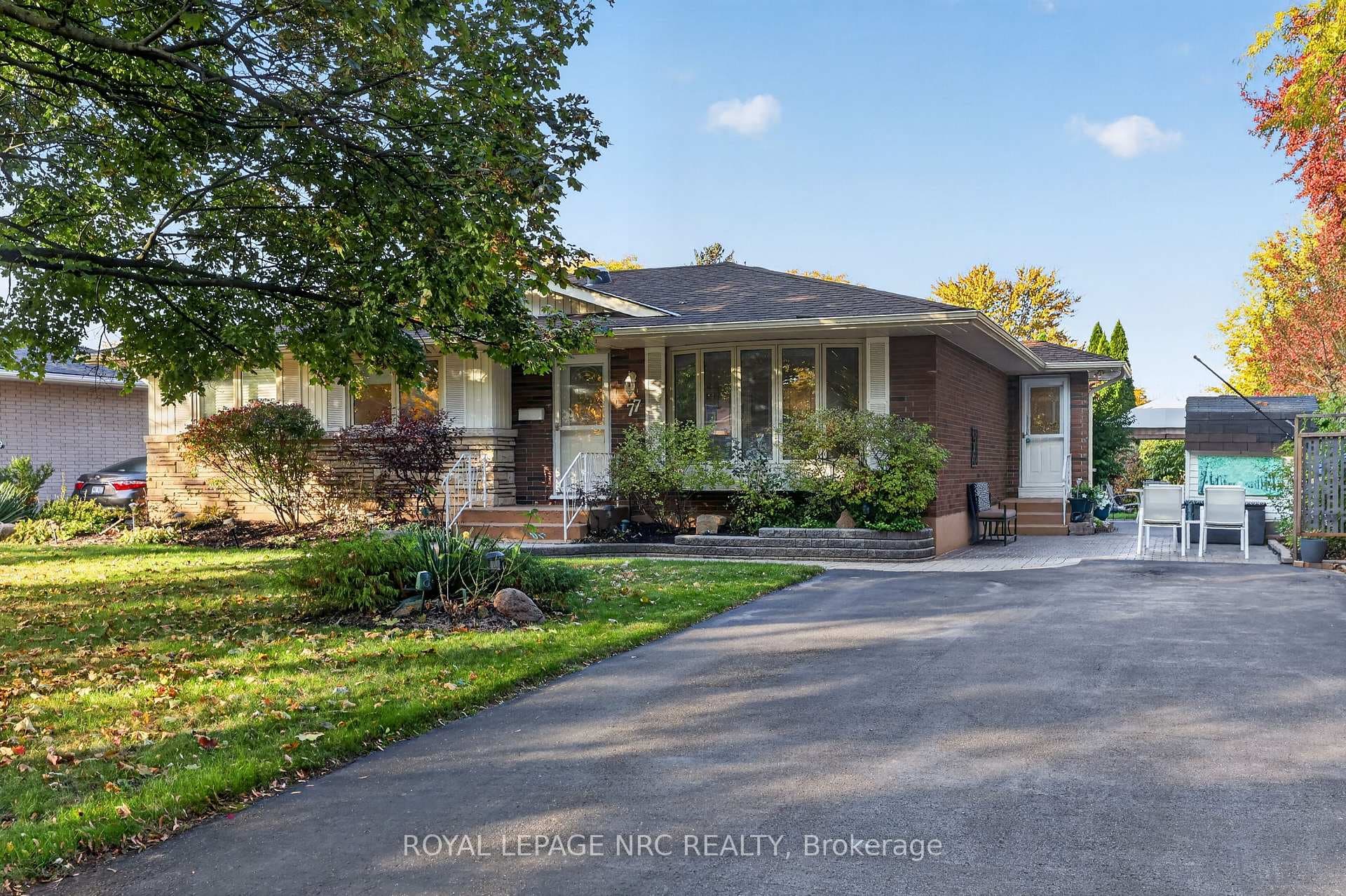77 Leaside Drive