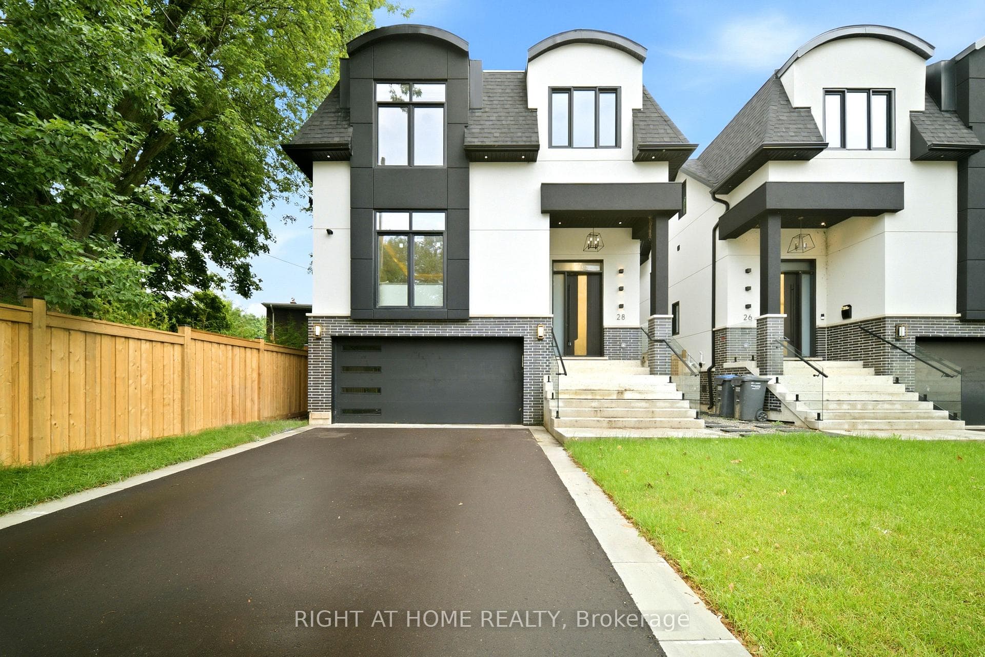 28 Pine Avenue
