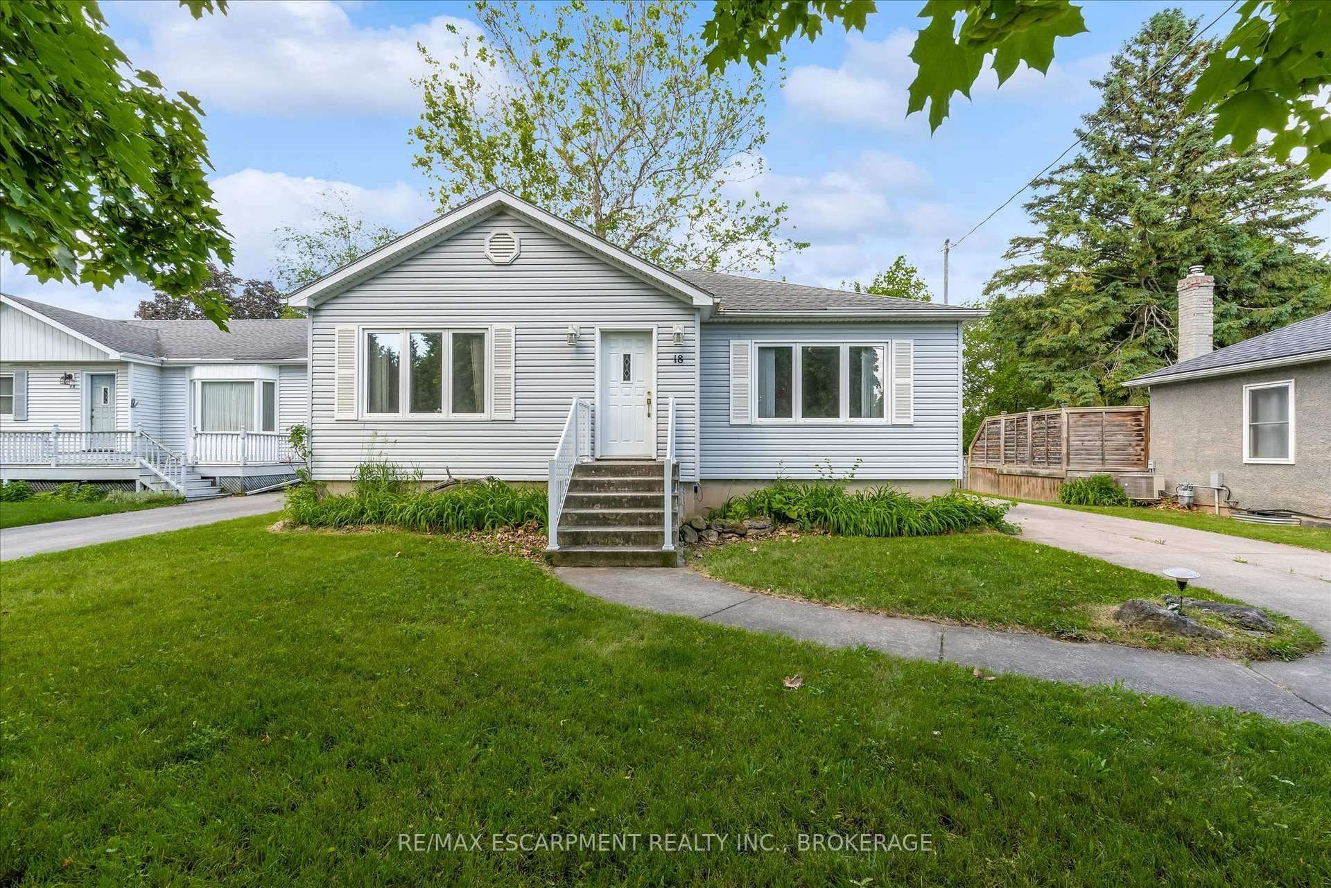 18 Bonavem Drive Unit 1
