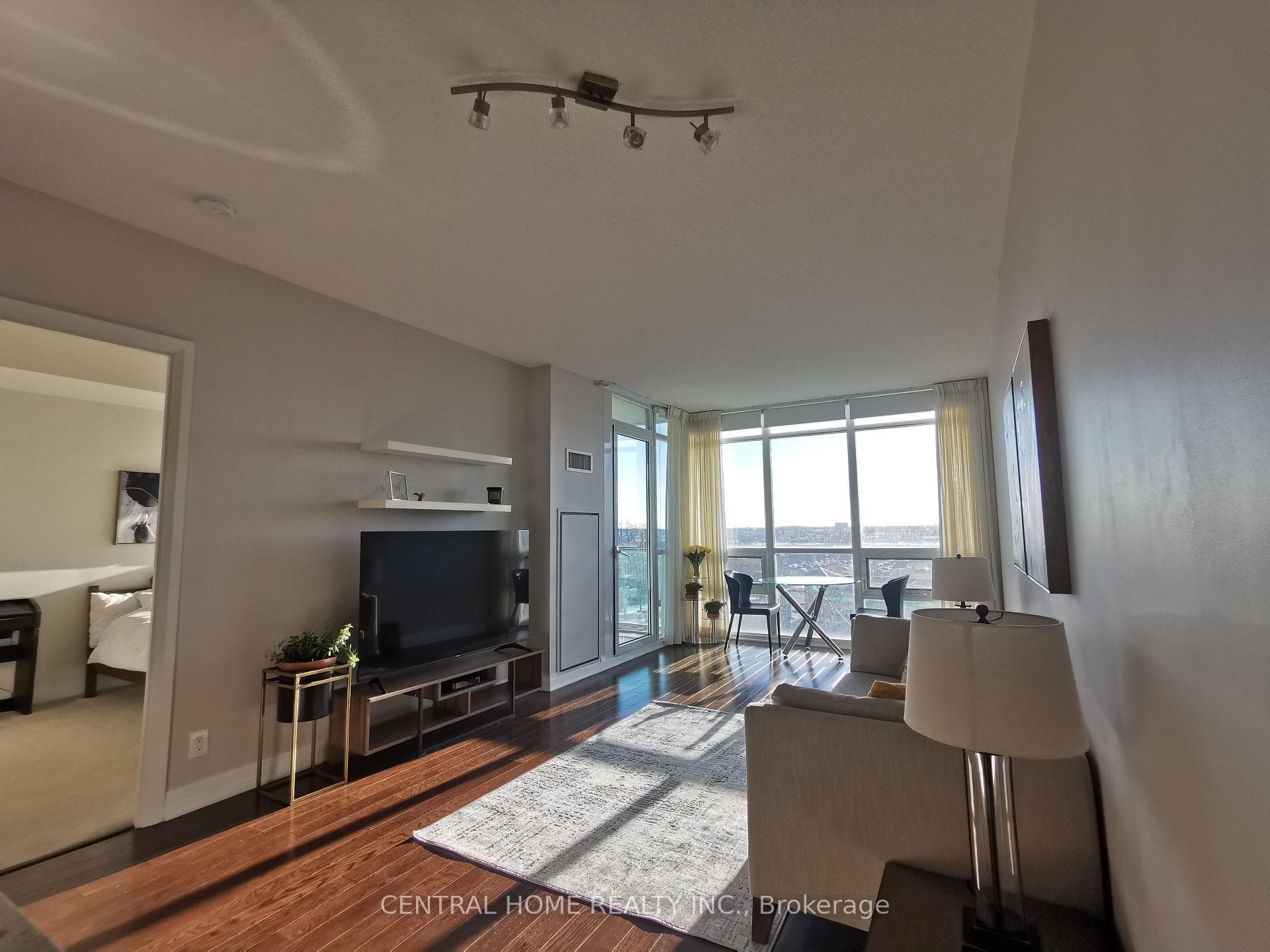 1055 Southdown Road Unit 613