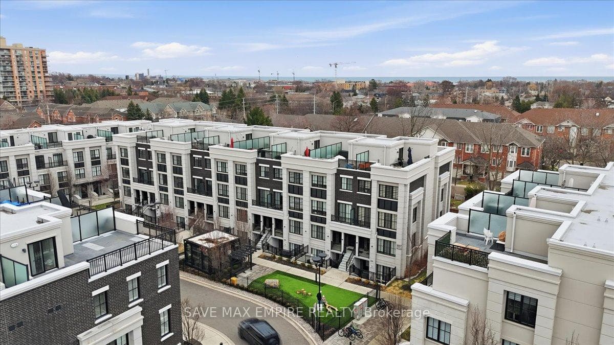 652 Cricklewood Drive Unit 227