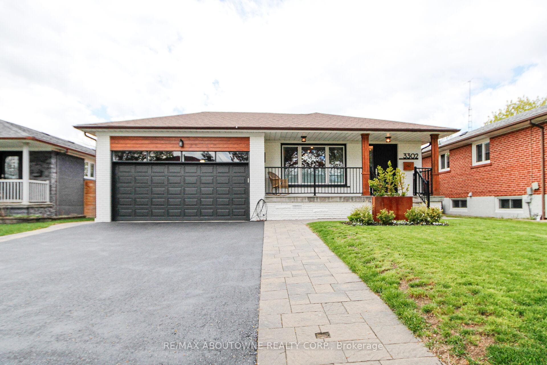3302 Cardross Road