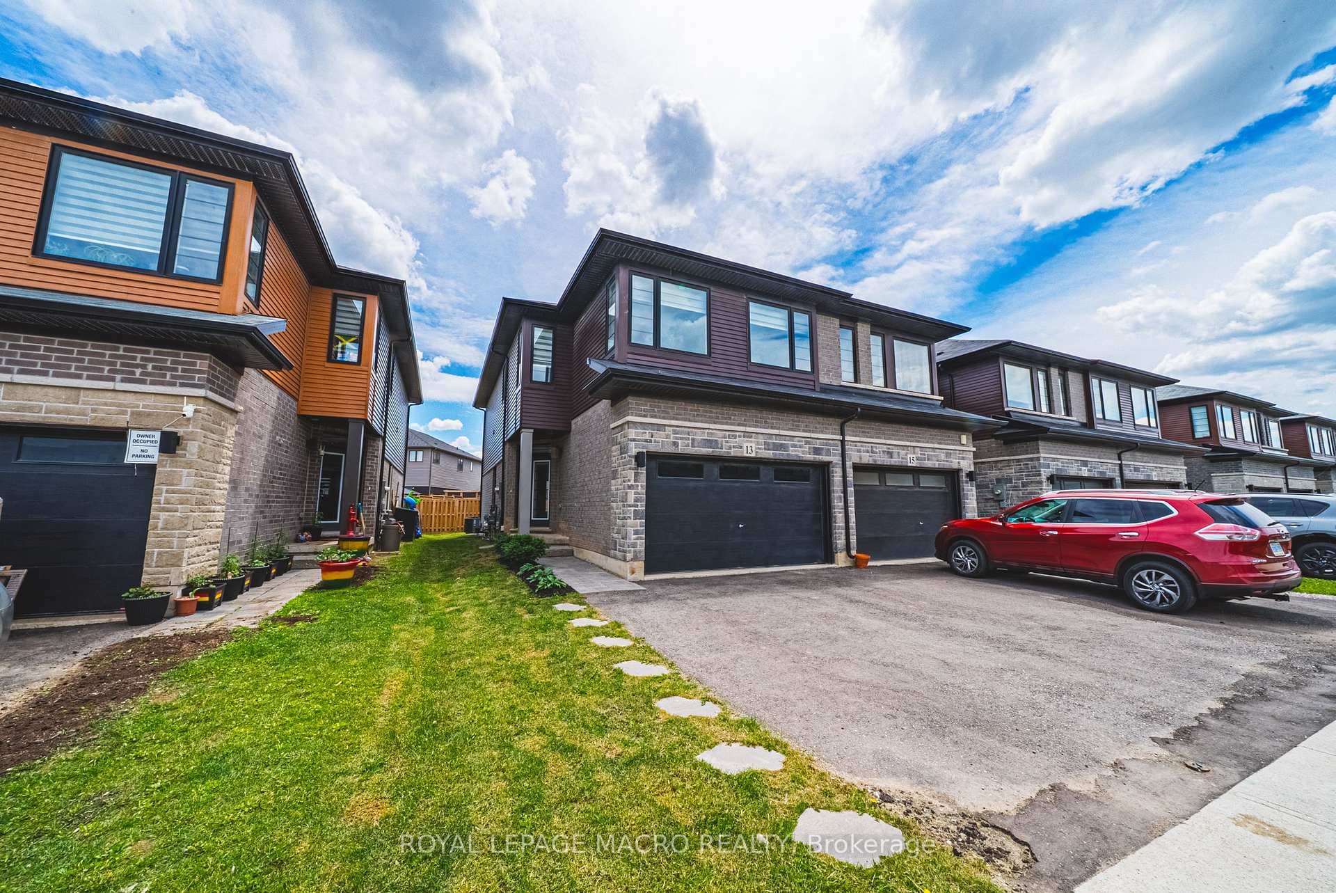 13 BELLHOUSE Avenue