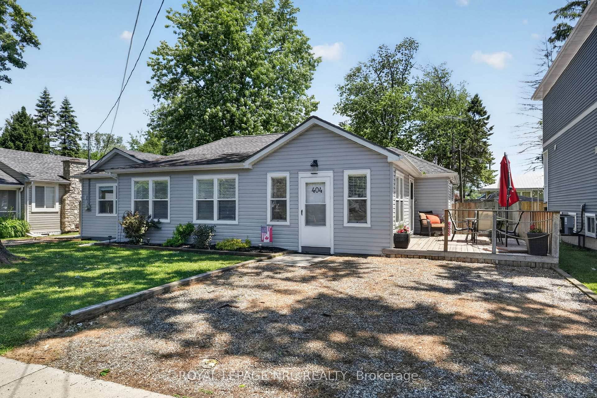 404 Lakewood Avenue