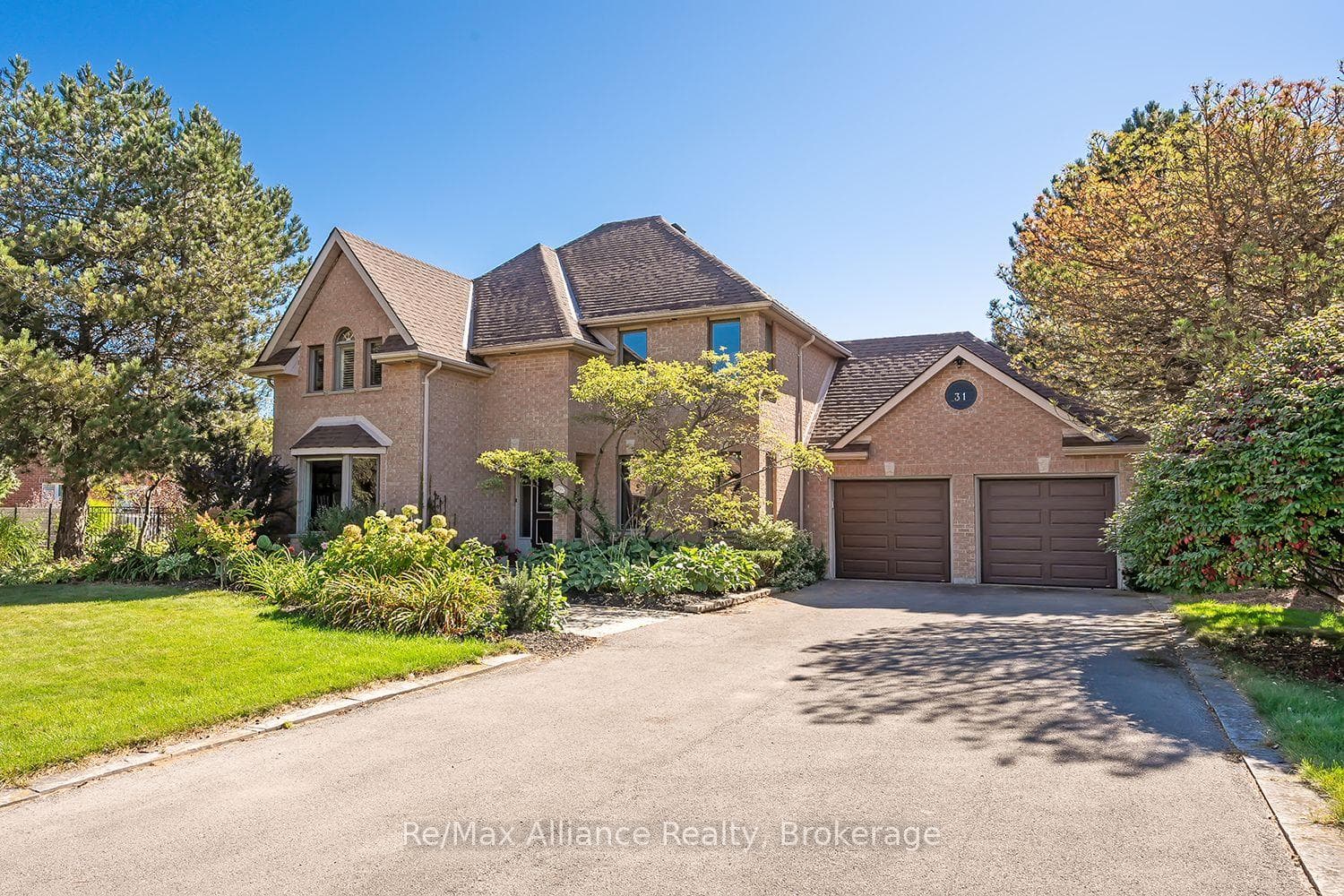 31 Meander Close