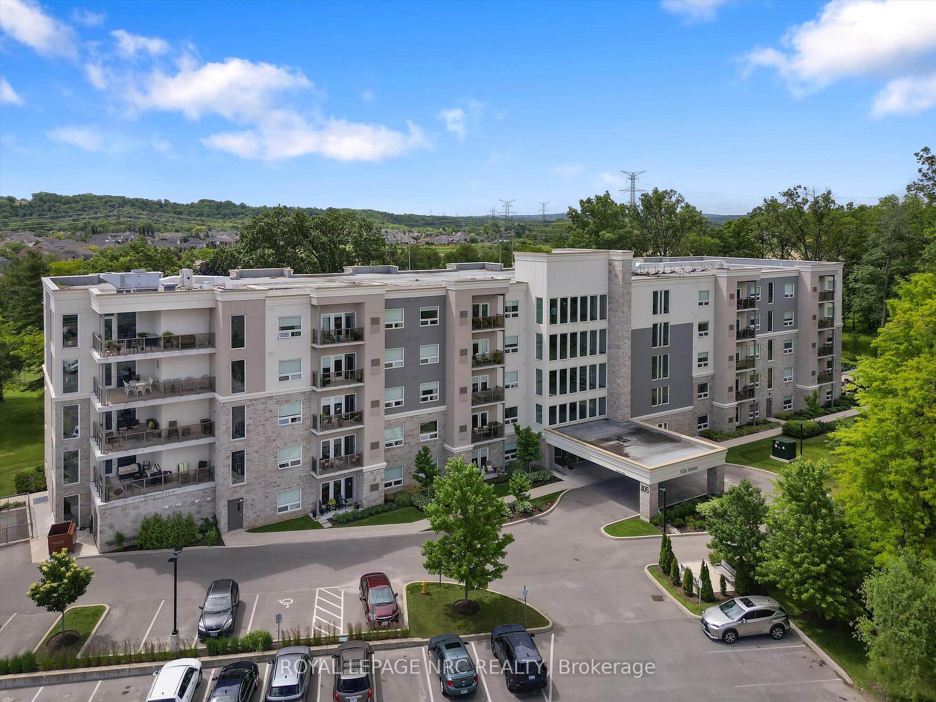 Villa Serena Life Lease Building