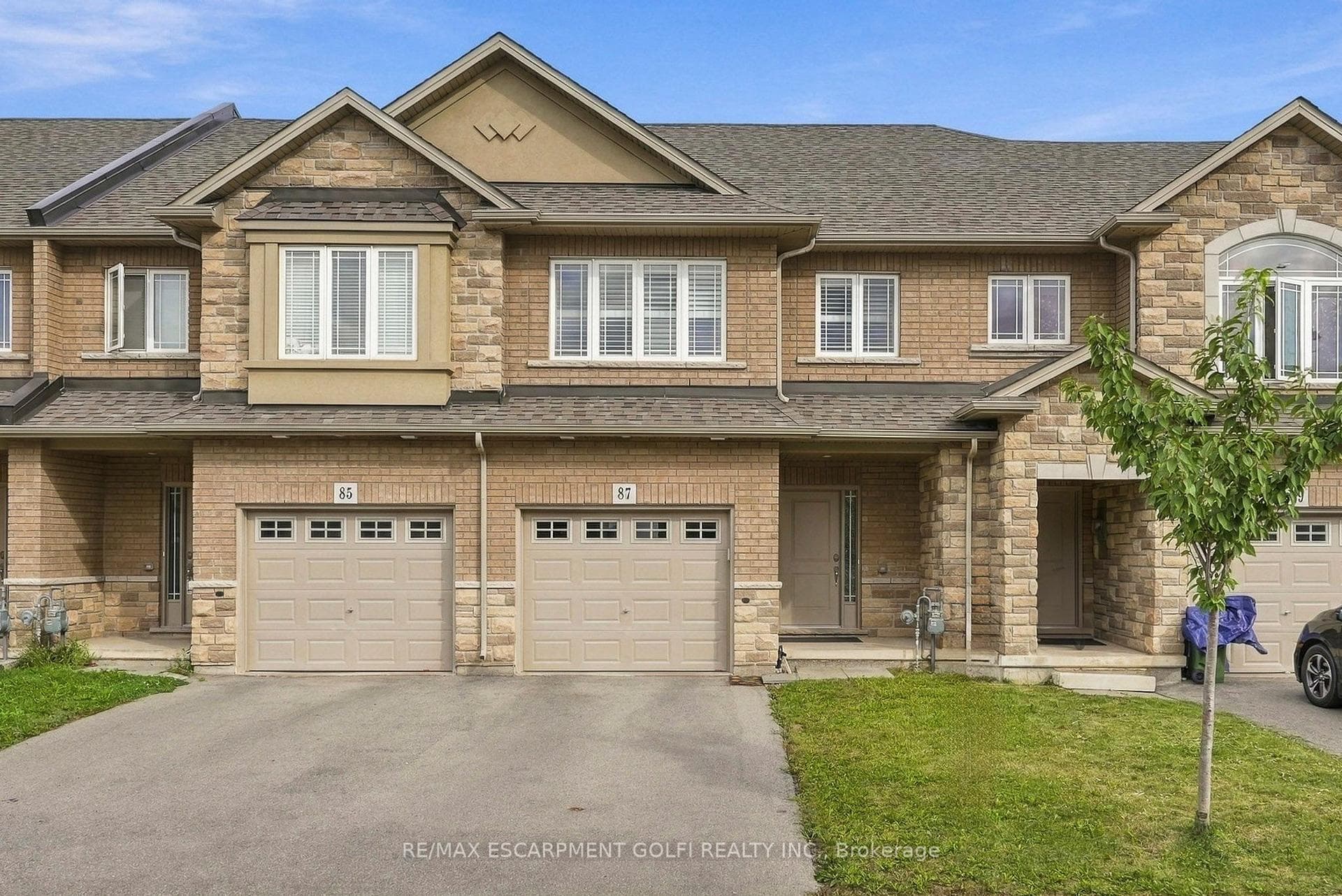 87 Rockledge Drive