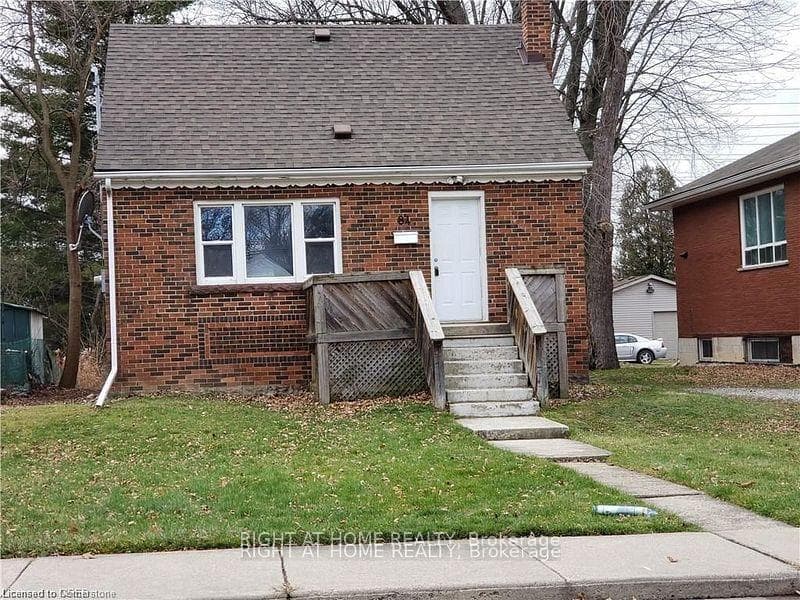 84 Ewen Road