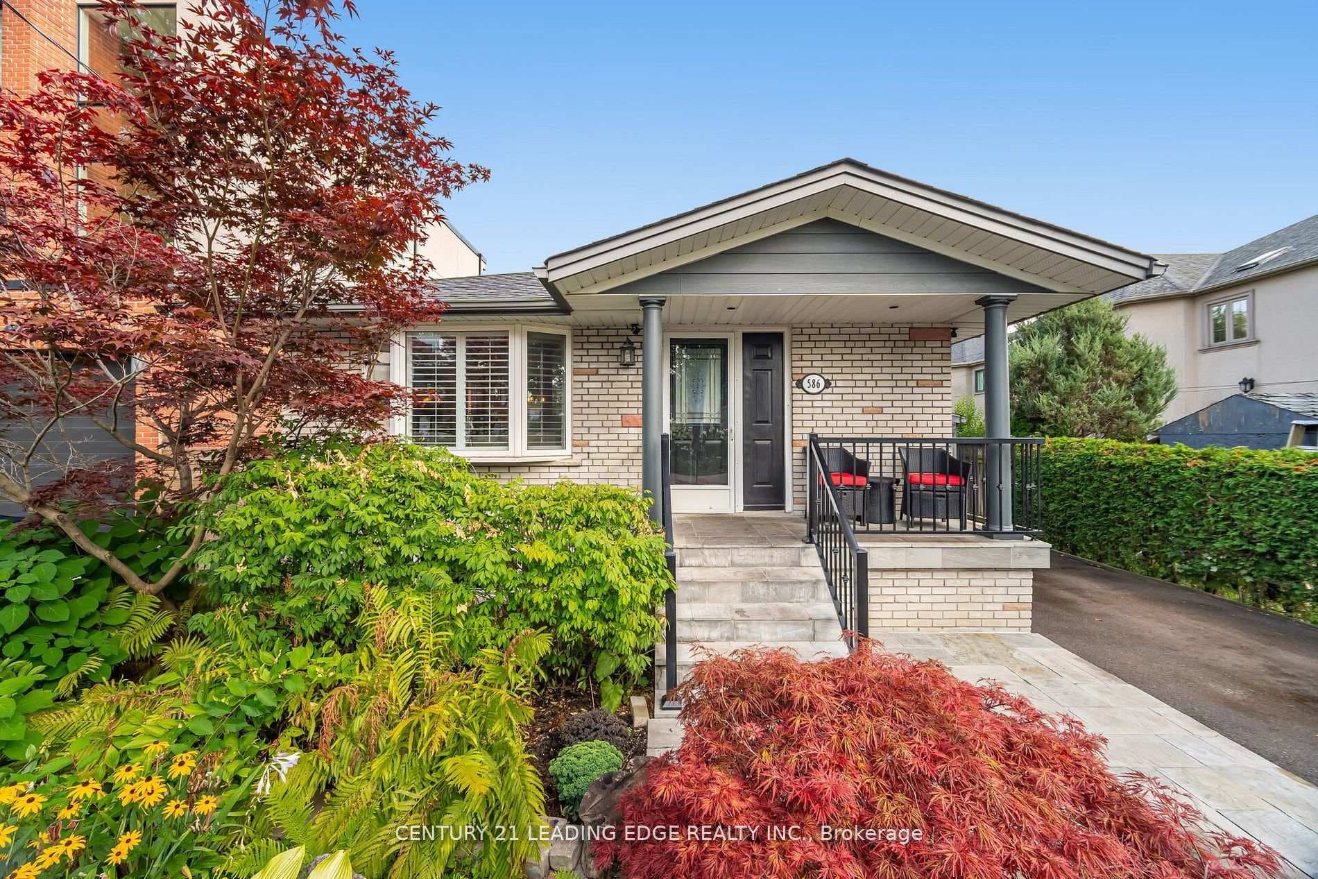 586 Curzon Avenue
