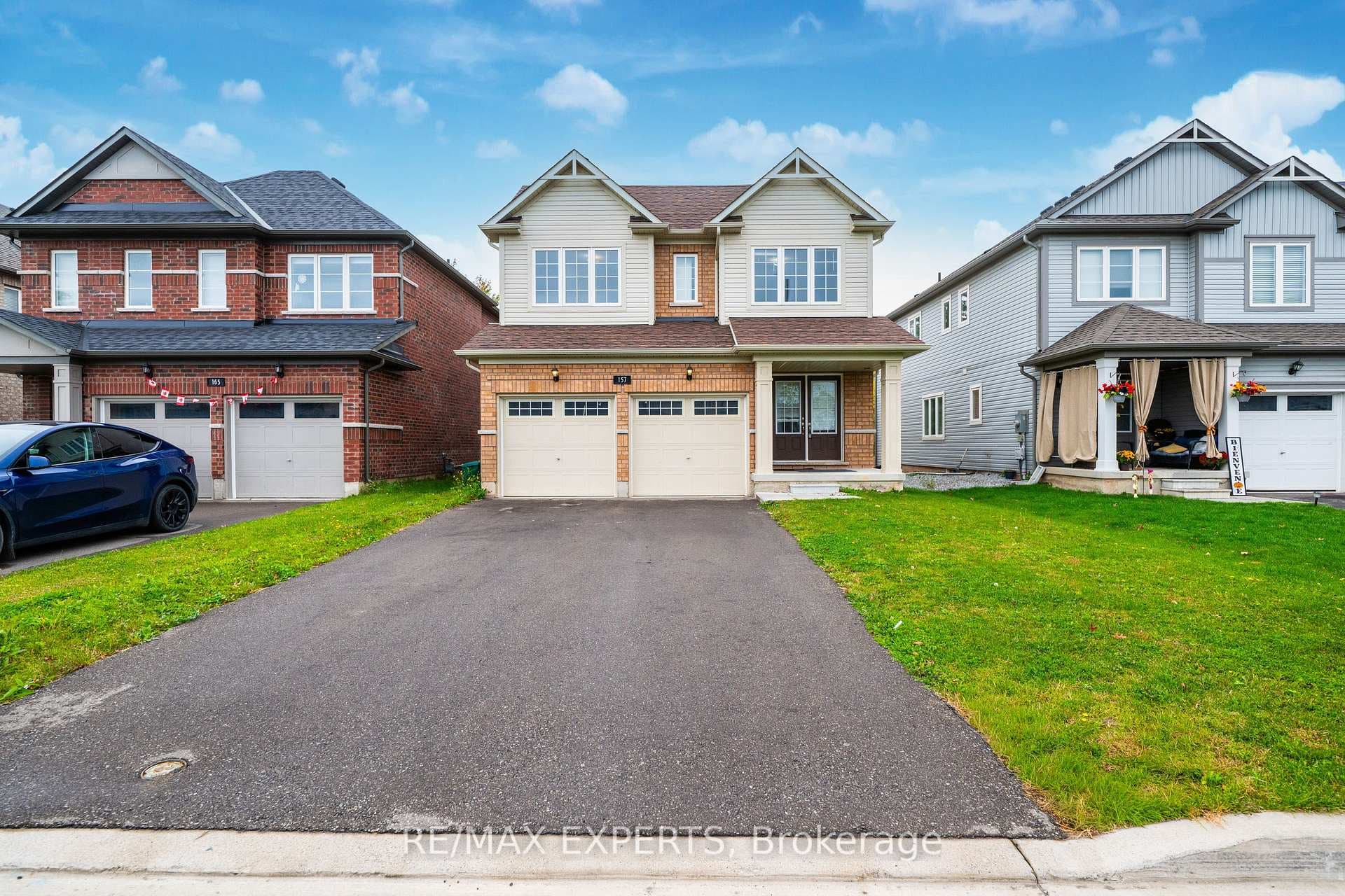 157 Tumblewood Centre