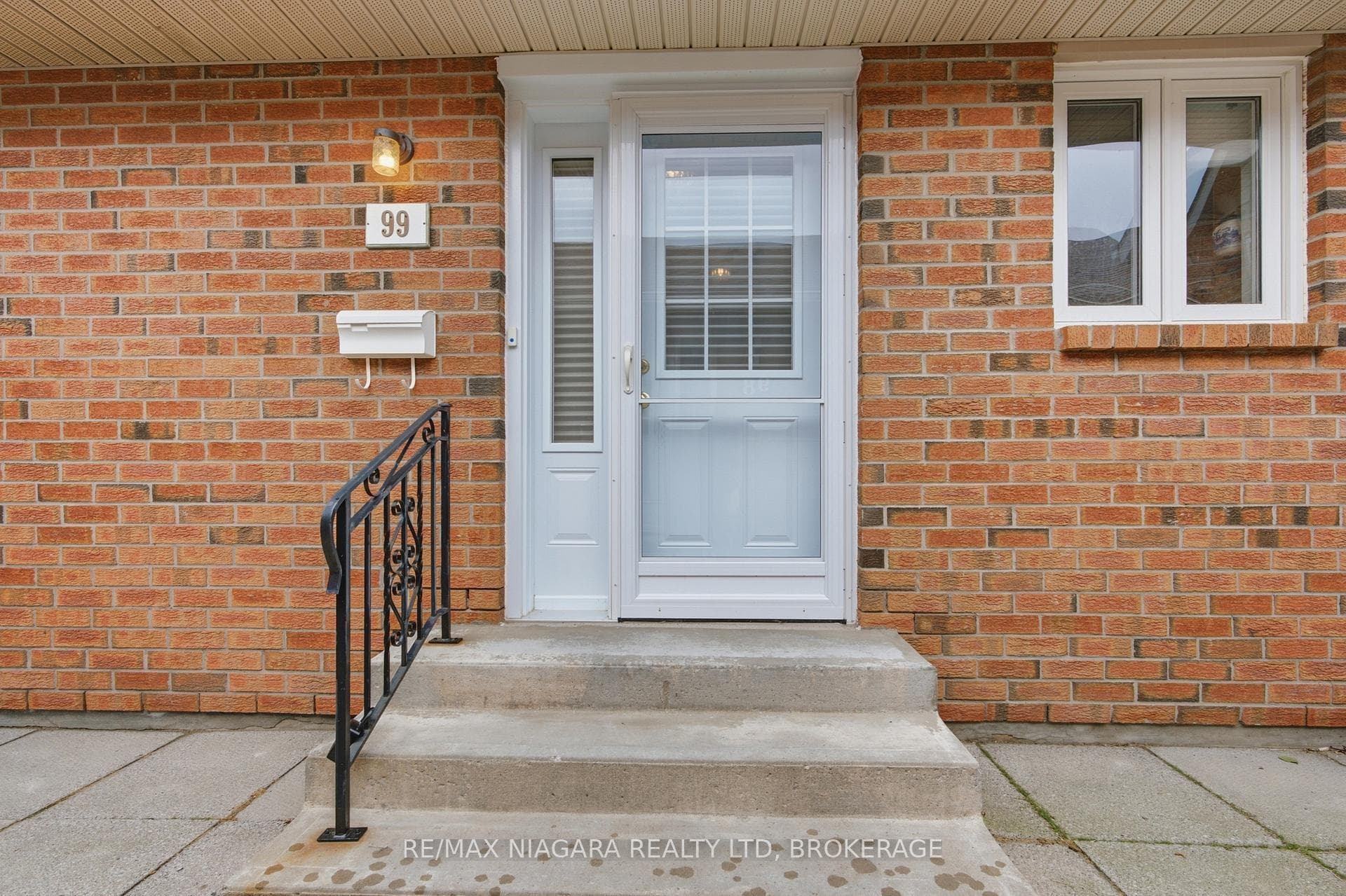 122 Bunting Road Unit 99