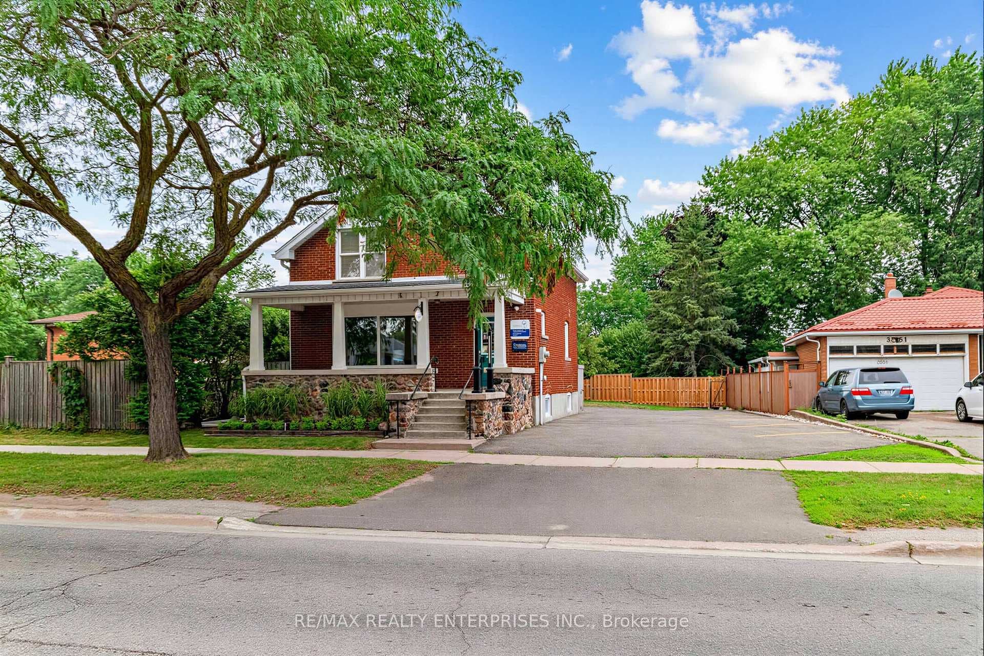 3569 Cawthra Road