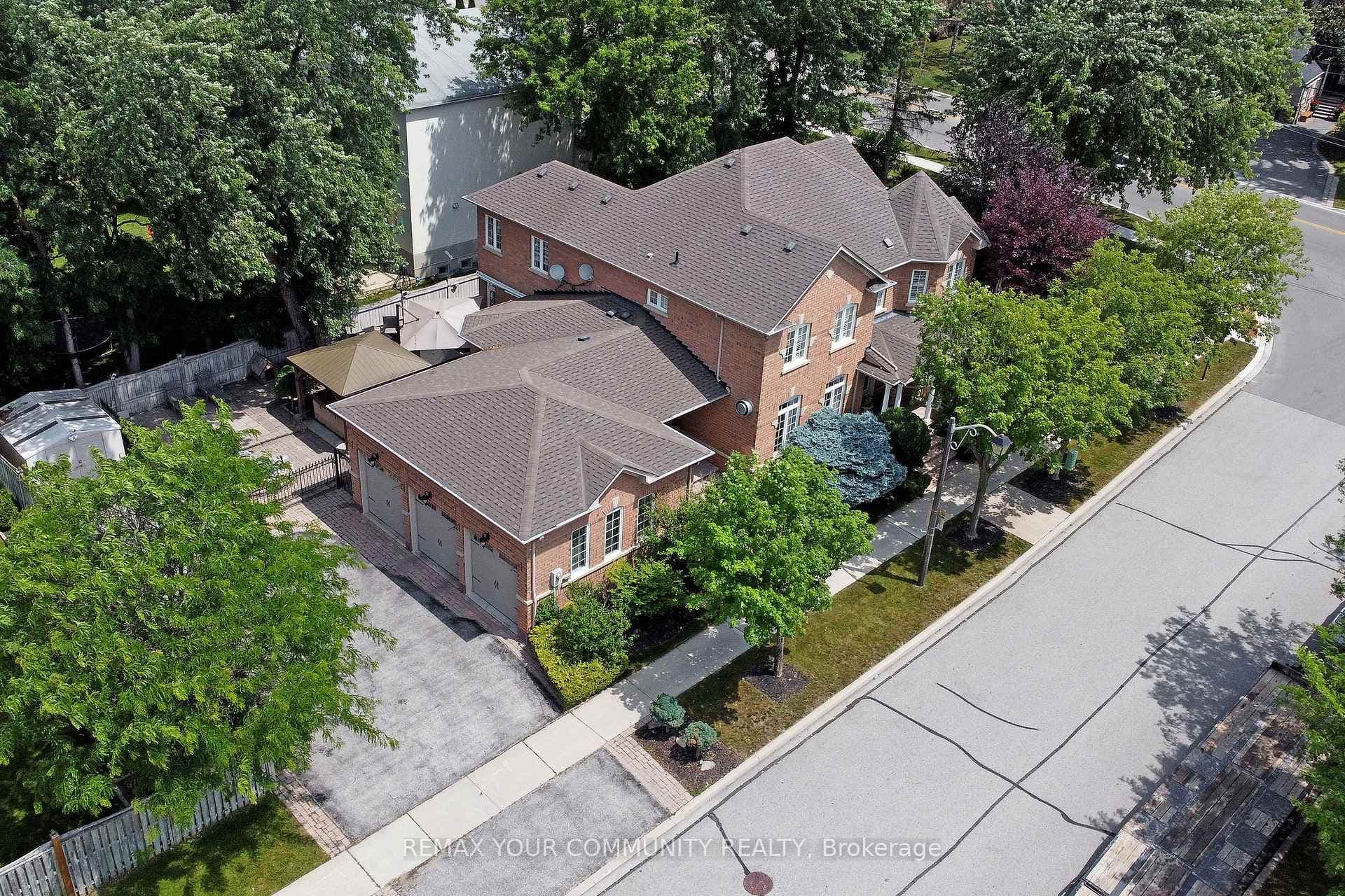 2 Winterberry Drive