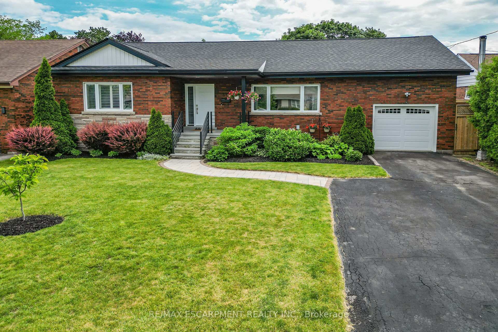 55 Glenview Drive