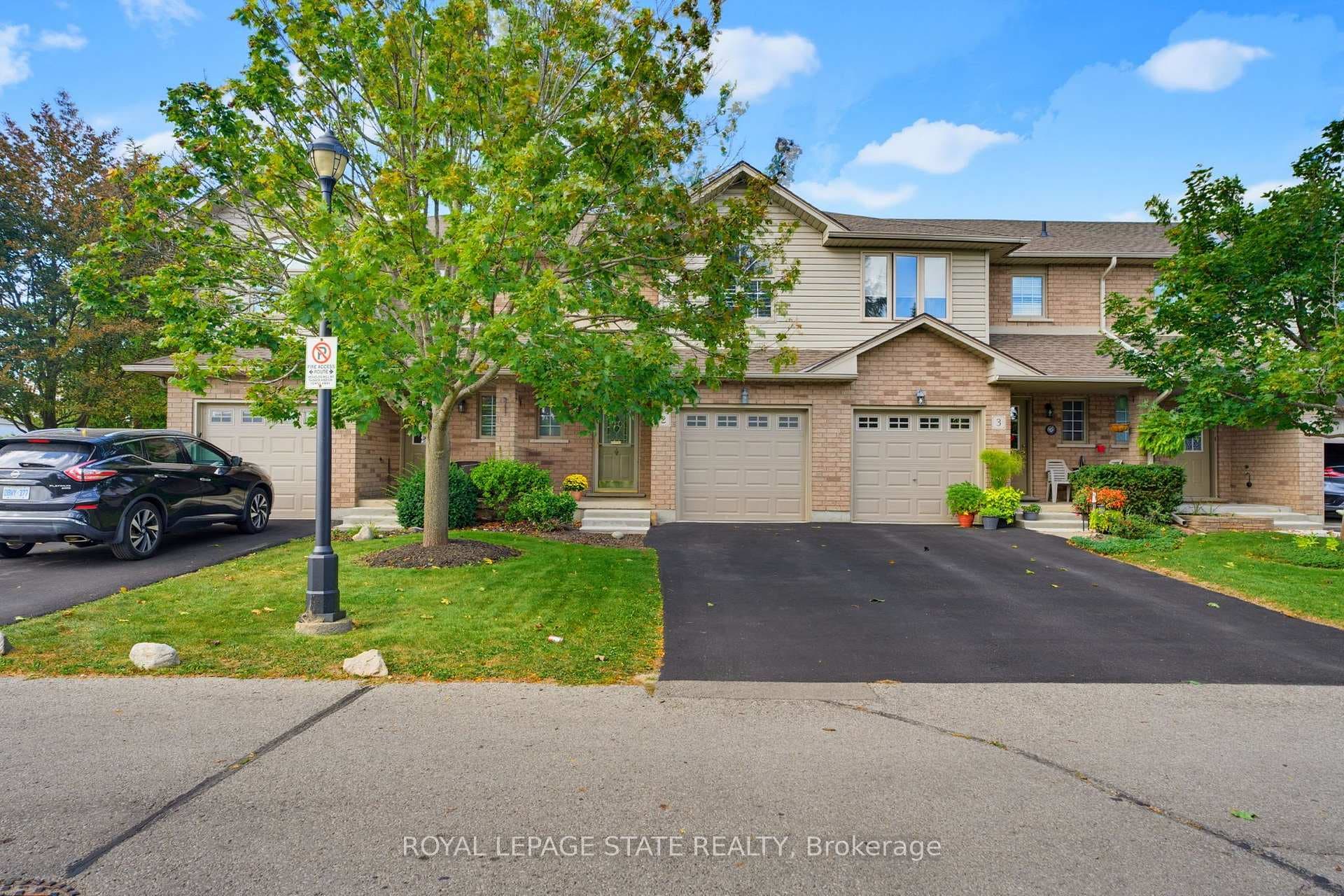 40 Braemar Avenue Unit 2