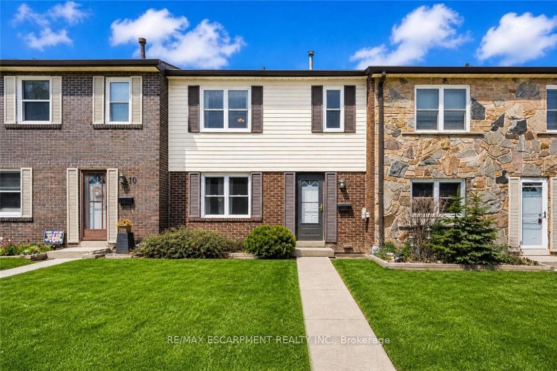 2825 Gananoque Drive Unit 11