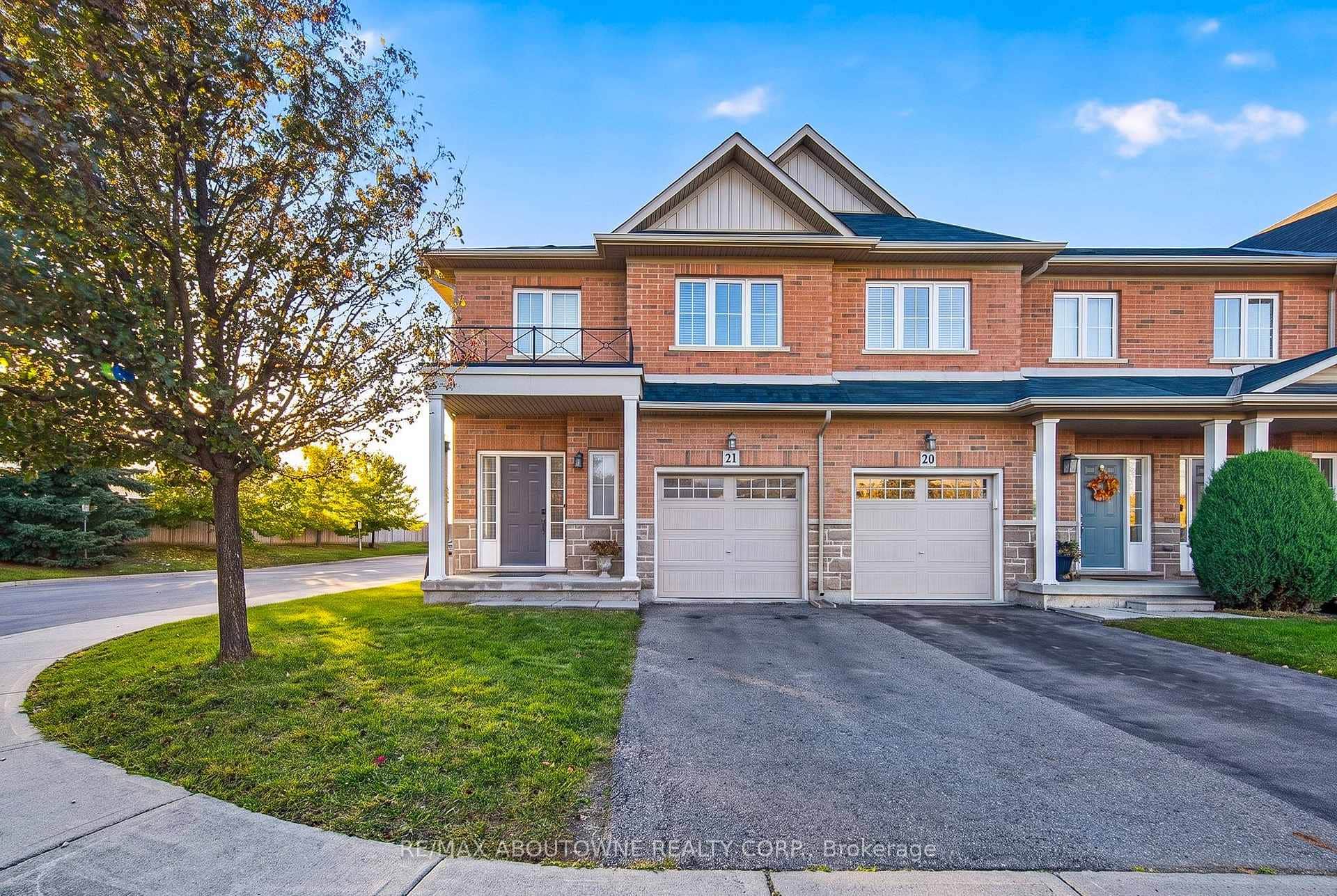 170 Palacebeach Trail Unit 21
