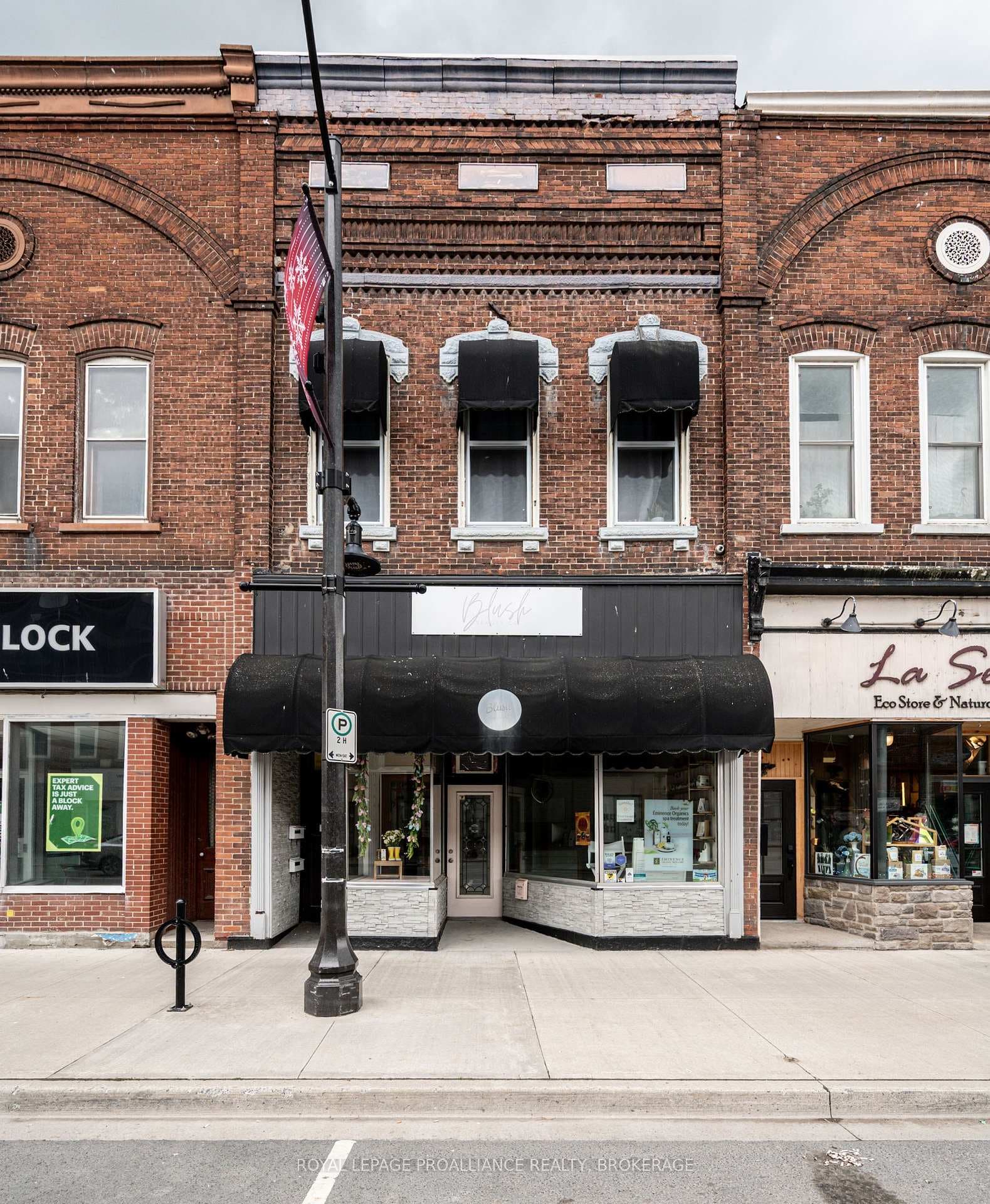 48 Dundas Street