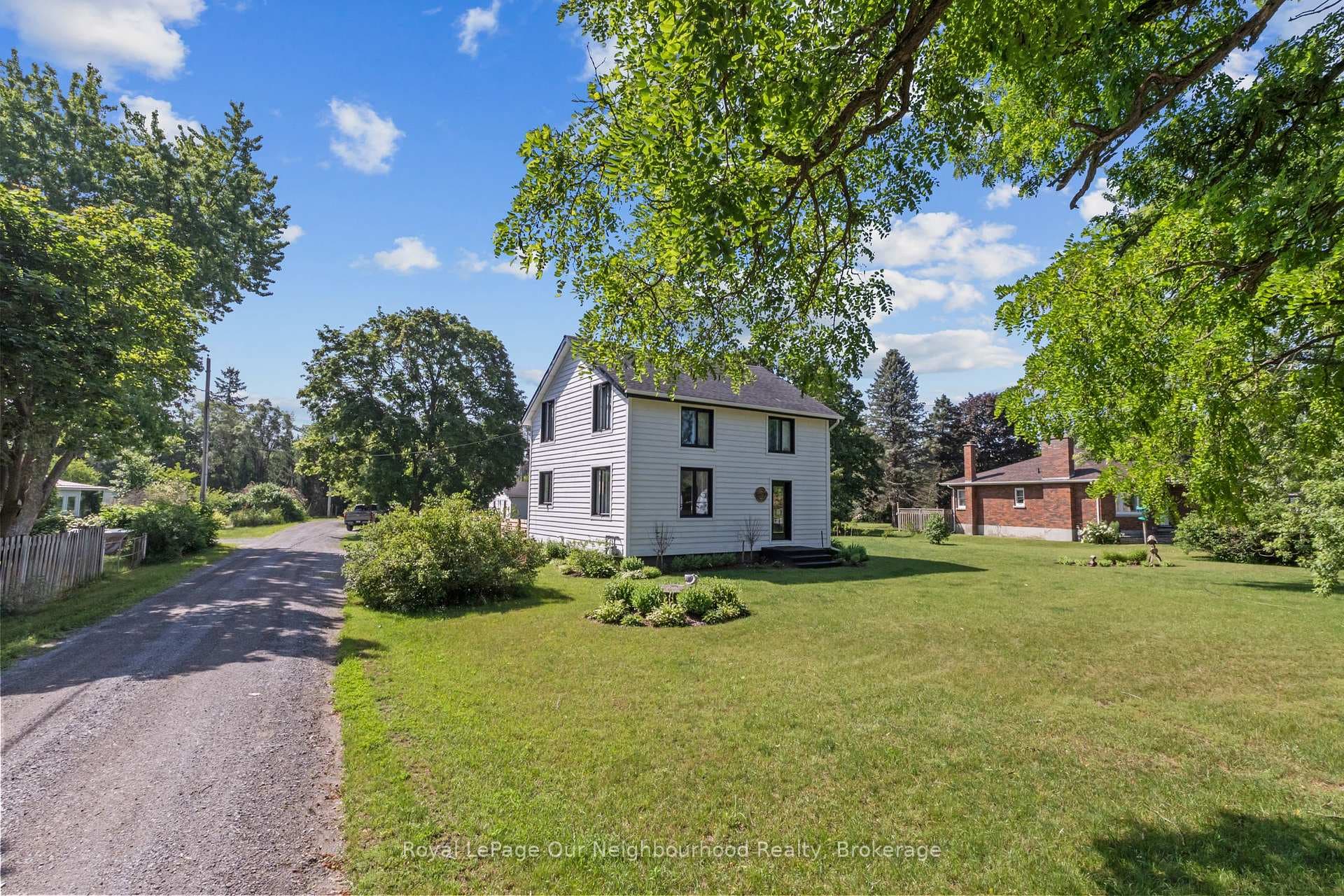 15 Community Centre Road Unit 100