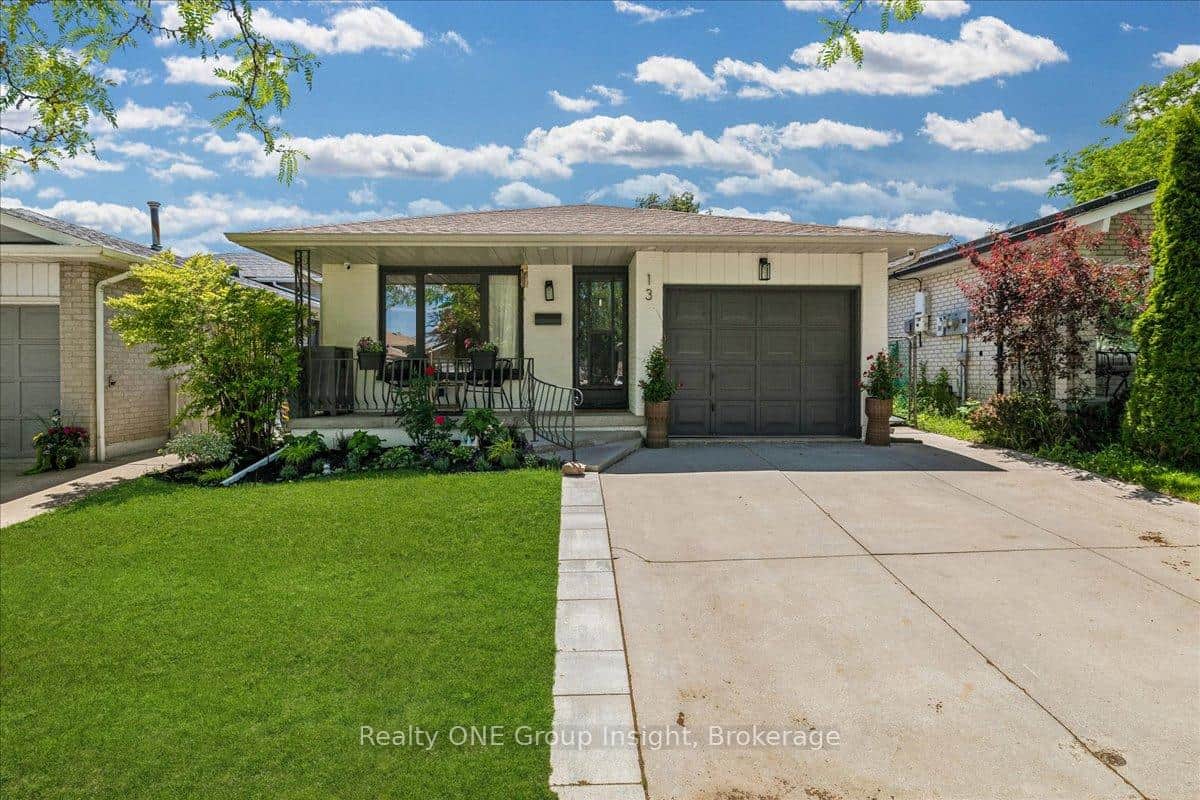 13 Salina Place