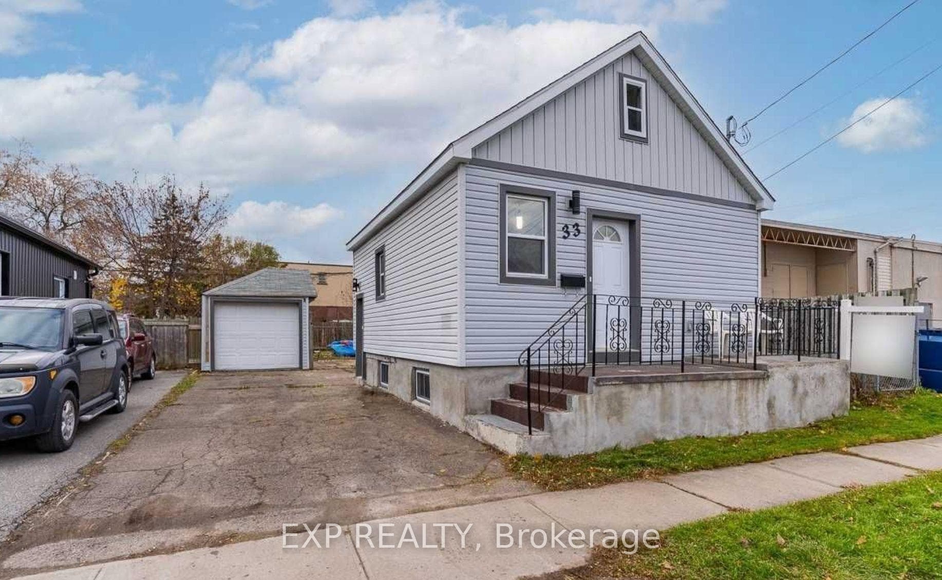 33 Concord Avenue