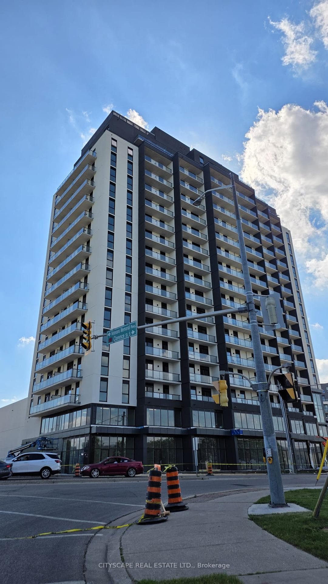 33 Erie Avenue Unit 404