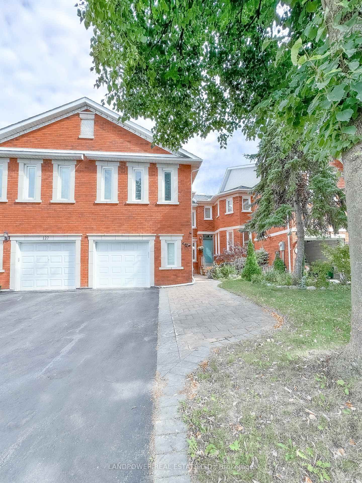 125 Brownstone Circle