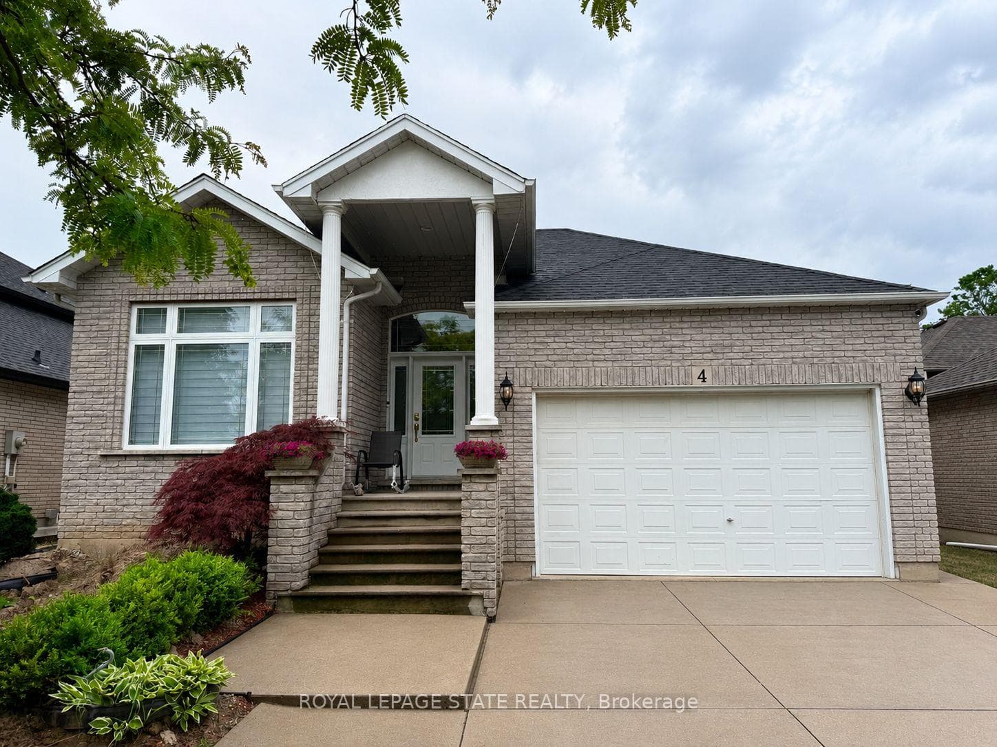 4 Waterside Drive Unit LOWER UNIT