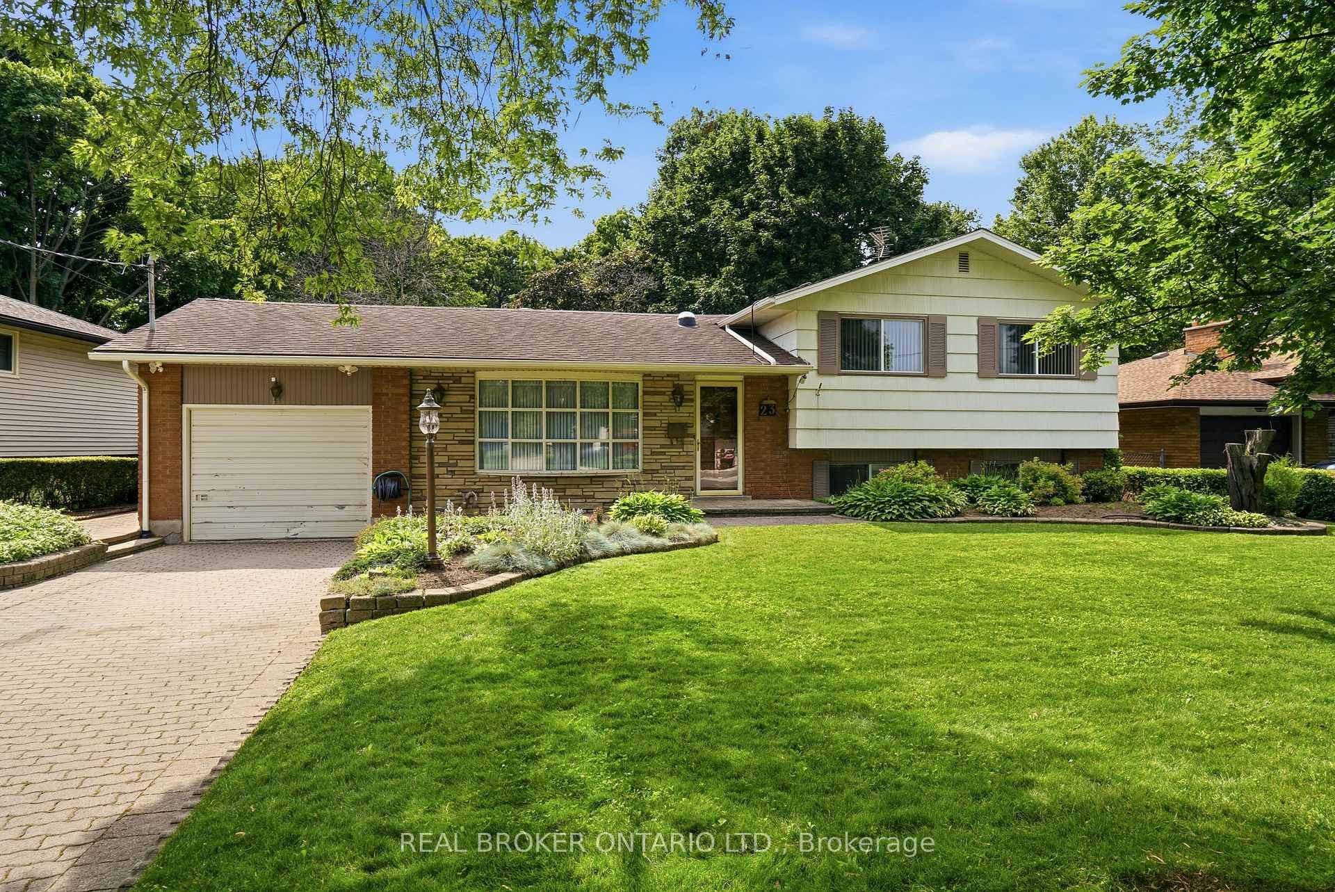 23 Kings Grant Road