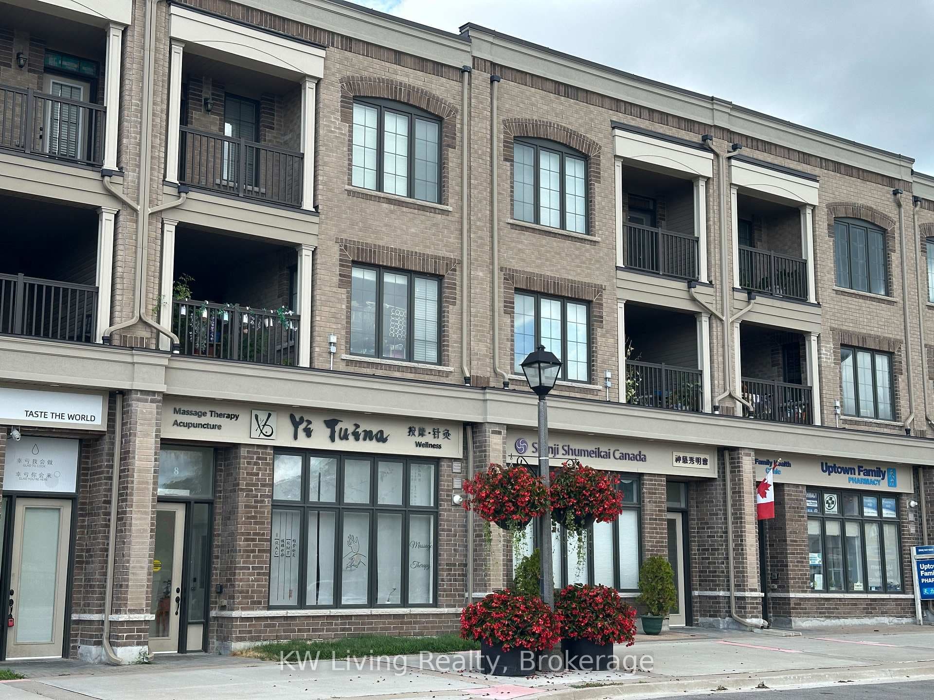 8 Nipigon Avenue