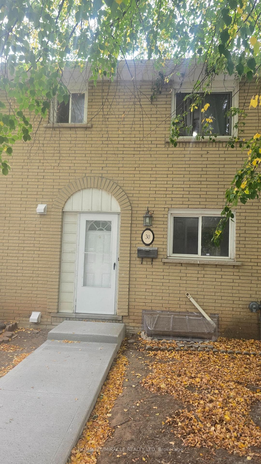 30 Jerome Crescent